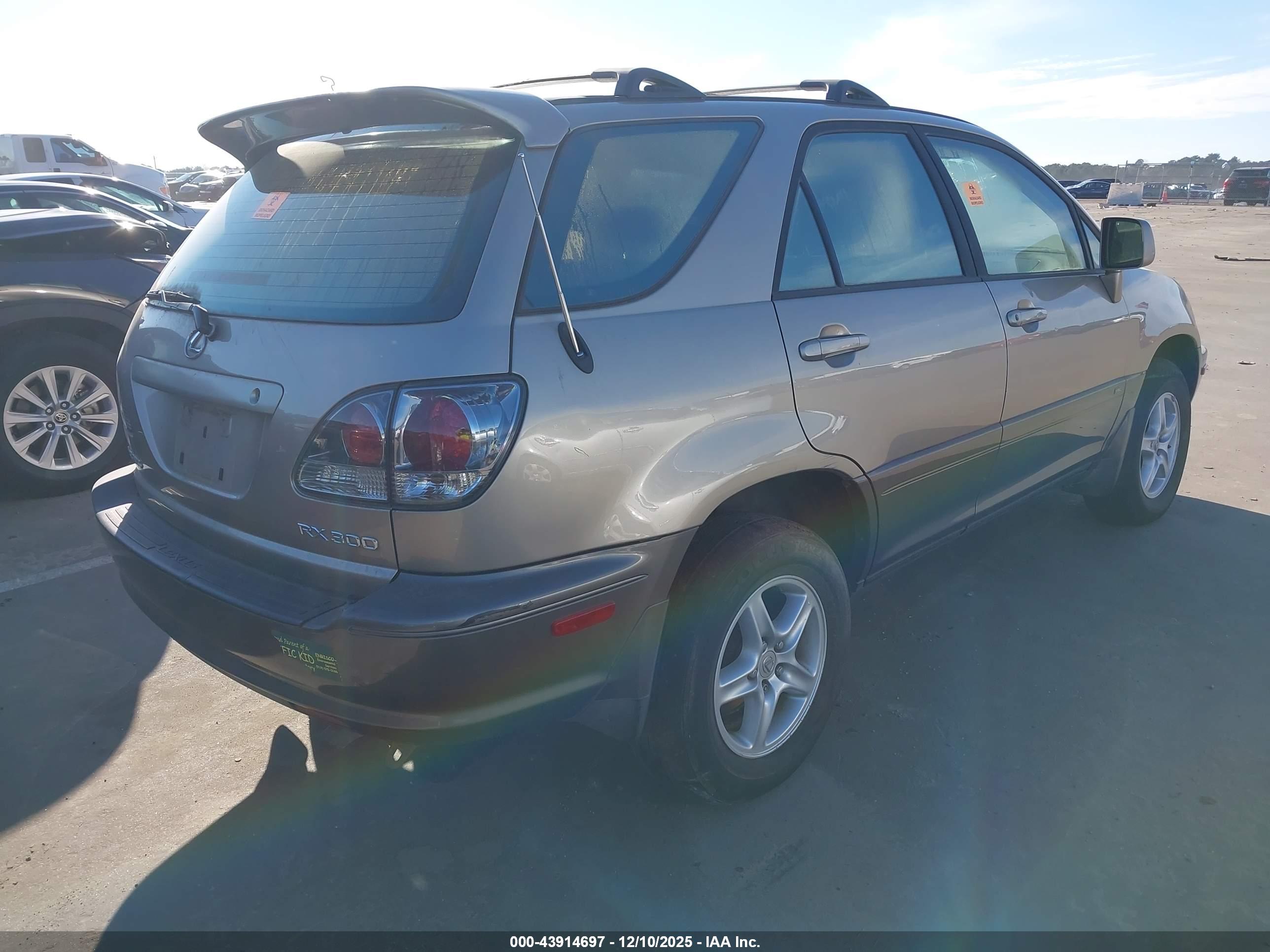 LEXUS RX image 4
