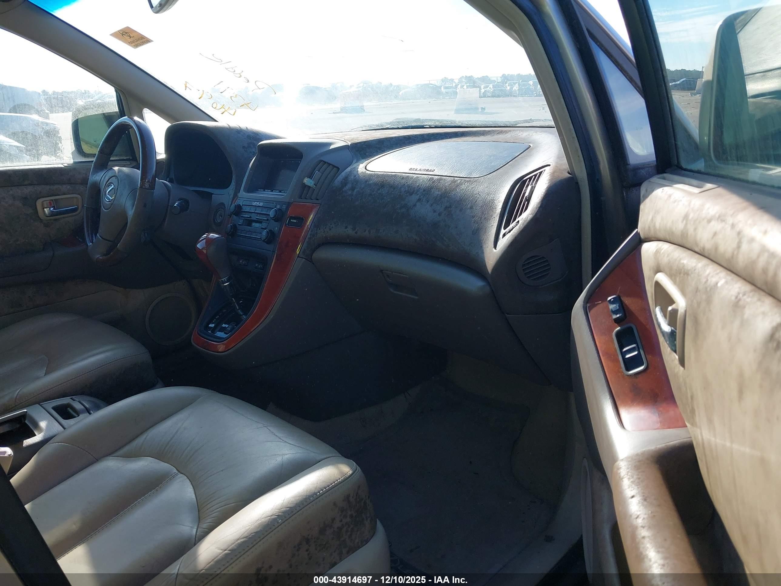 LEXUS RX image 5