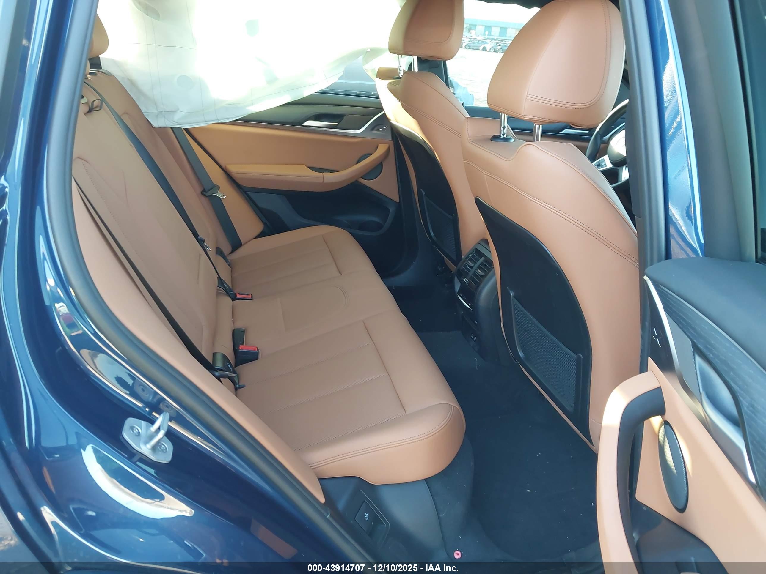 BMW X3 image 8