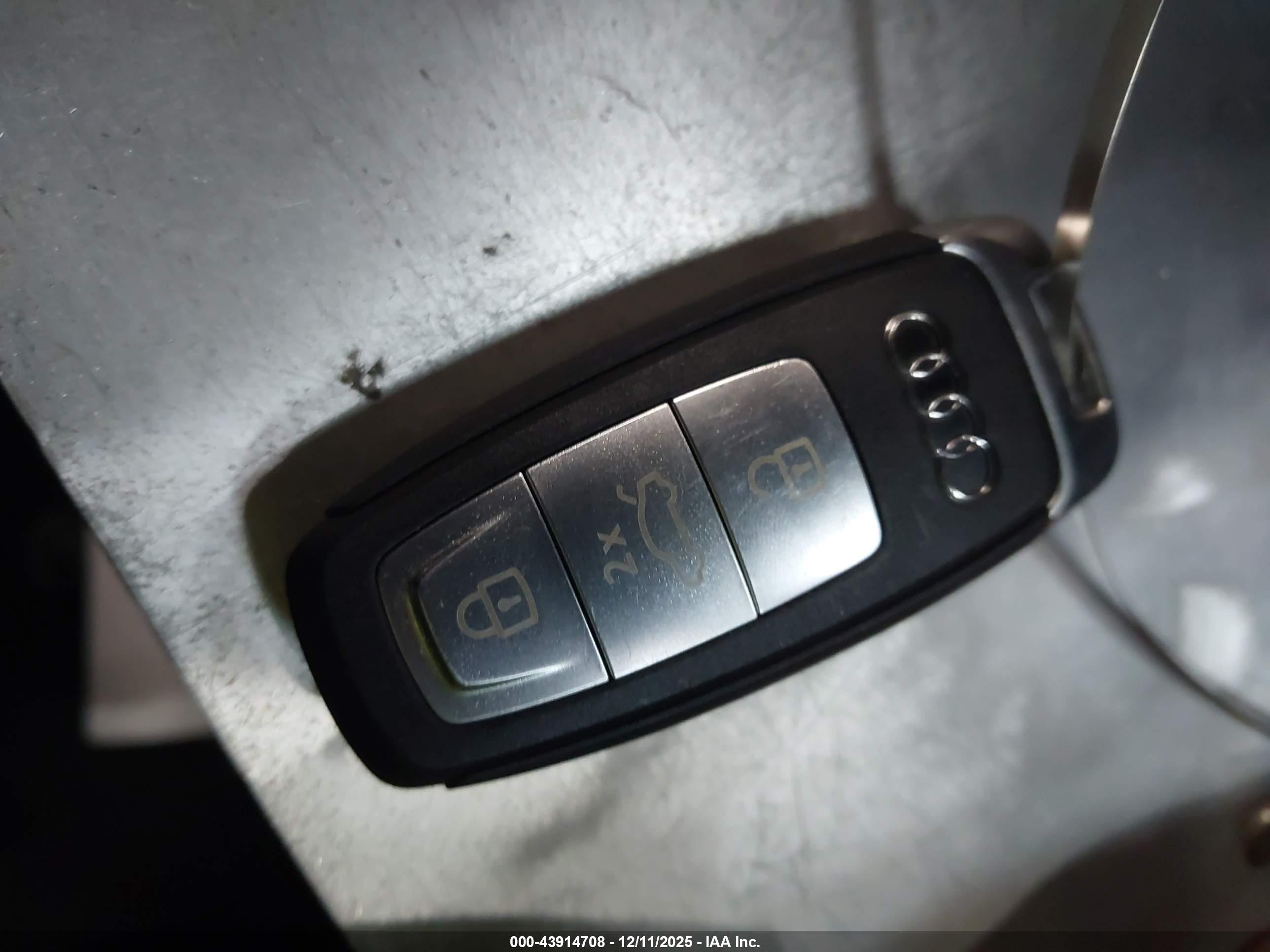 AUDI A3 image 11