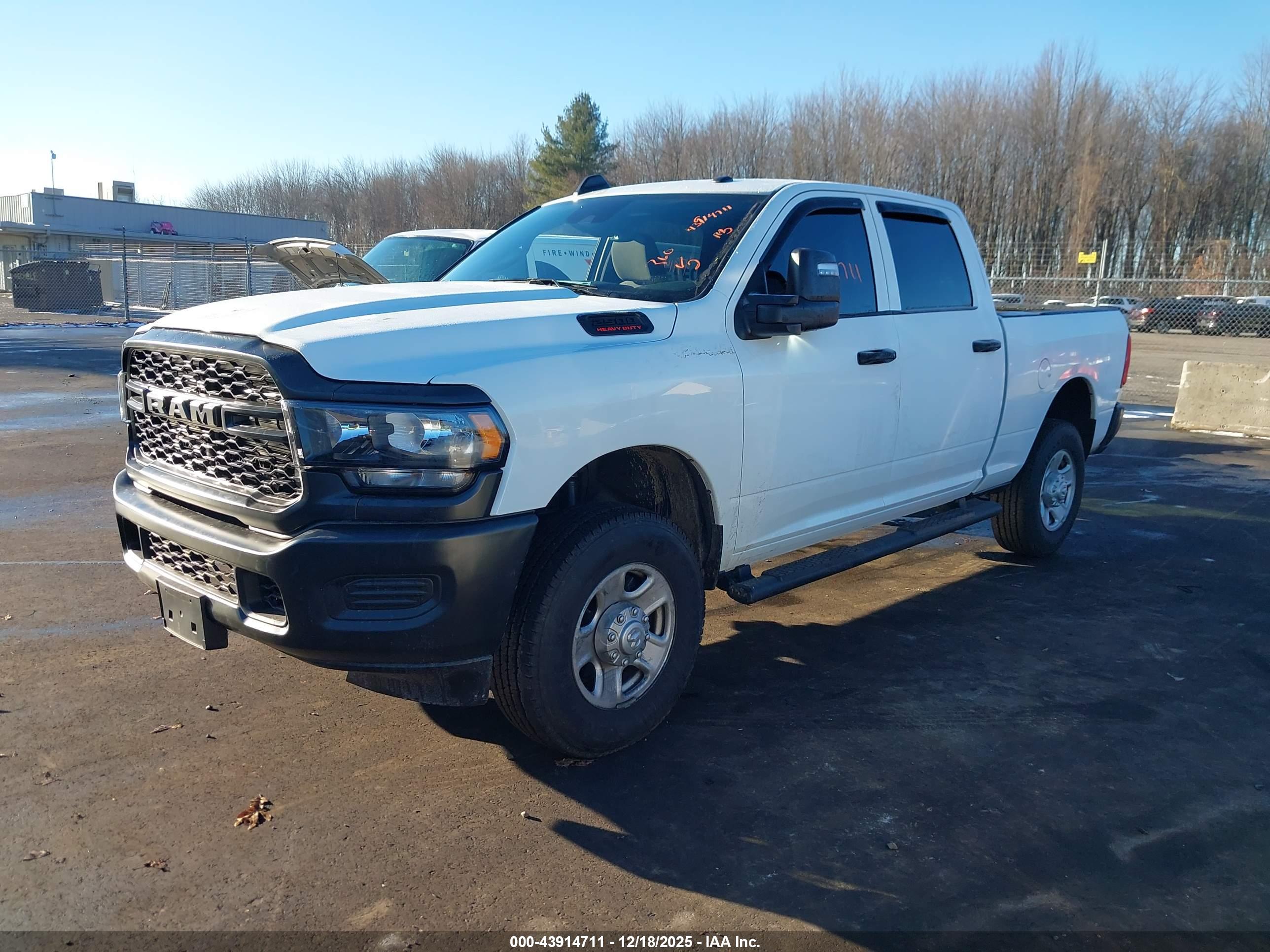 RAM 2500 image 2