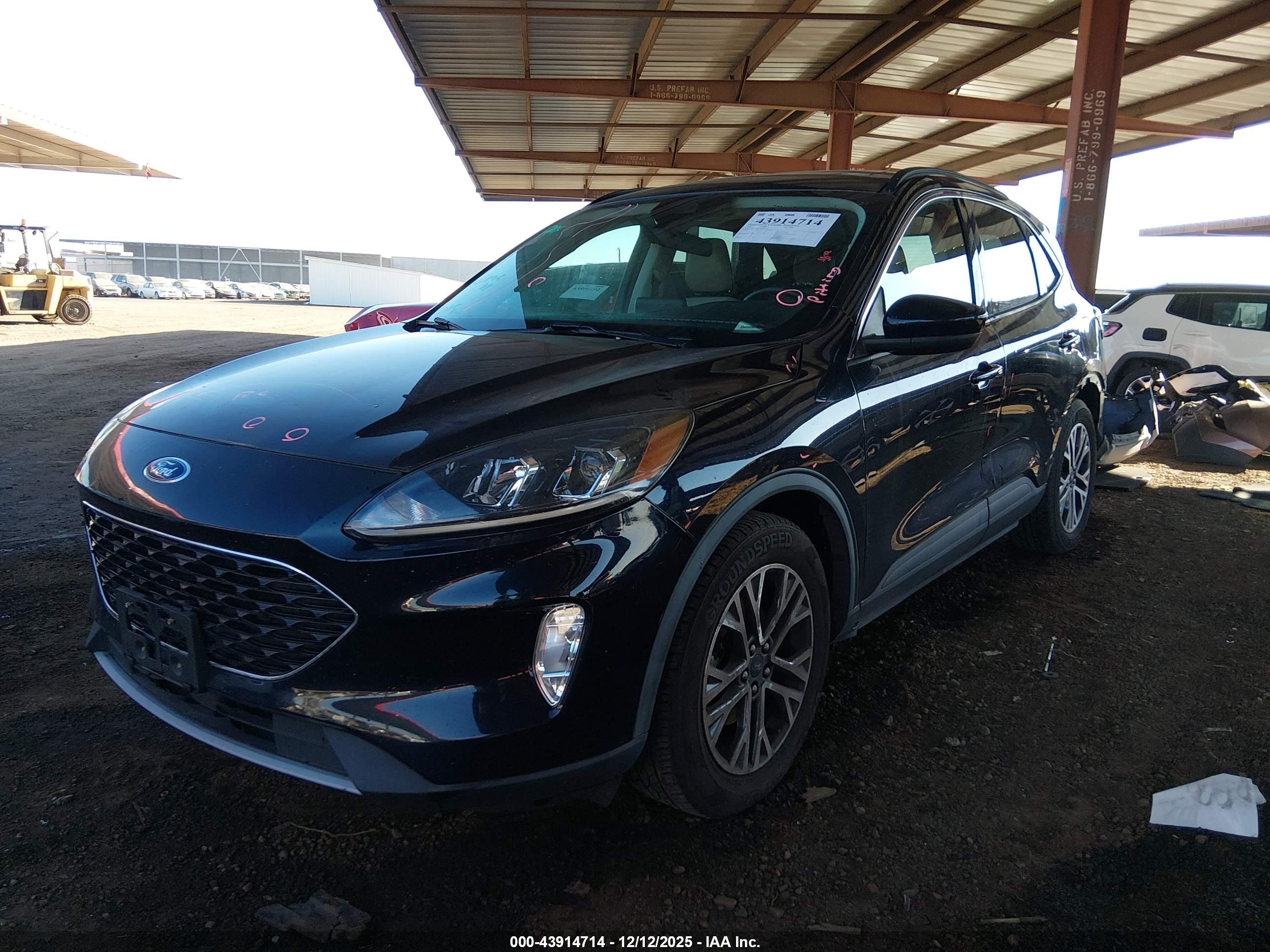 FORD ESCAPE image 2