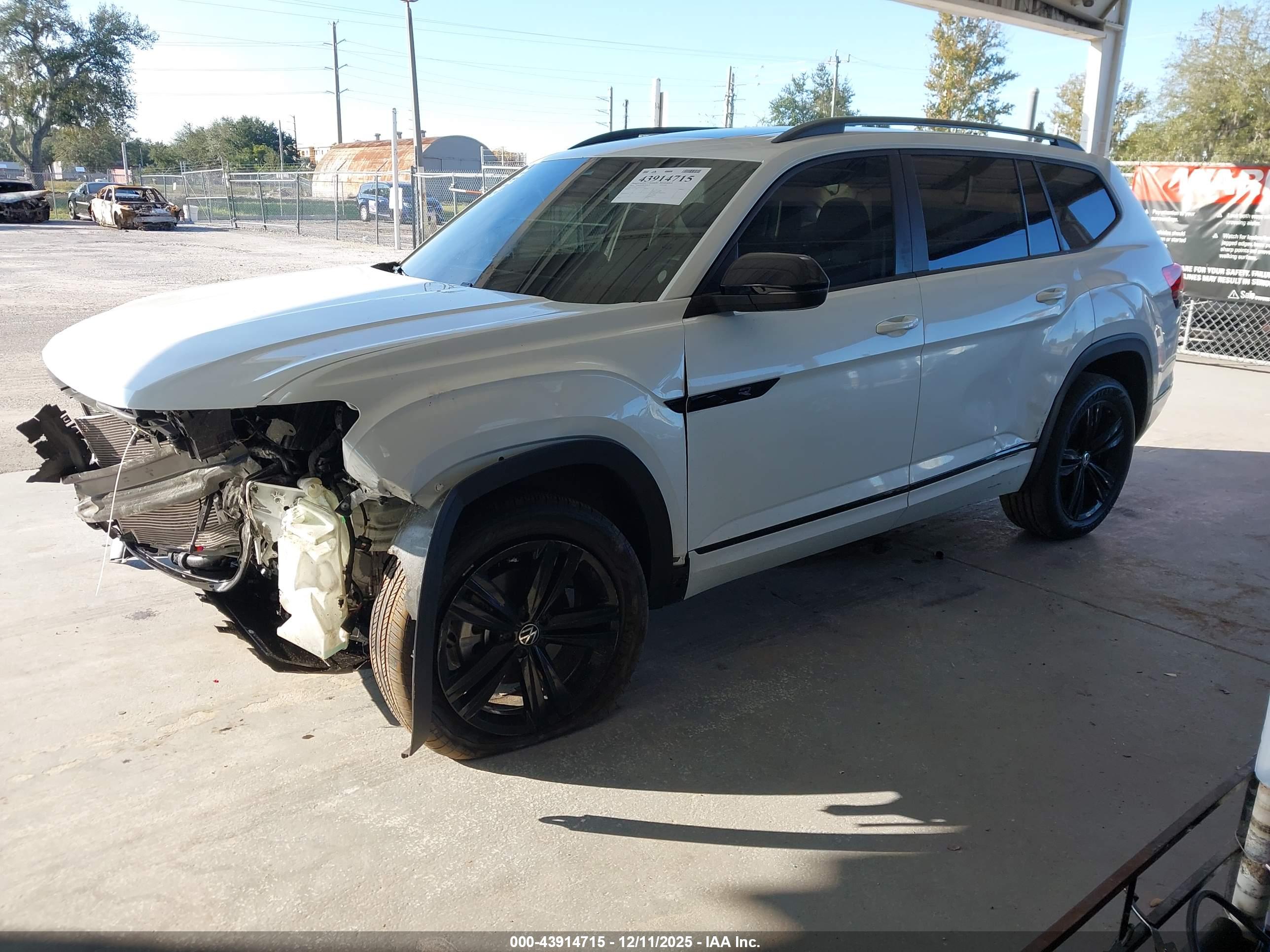 VOLKSWAGEN ATLAS image 2