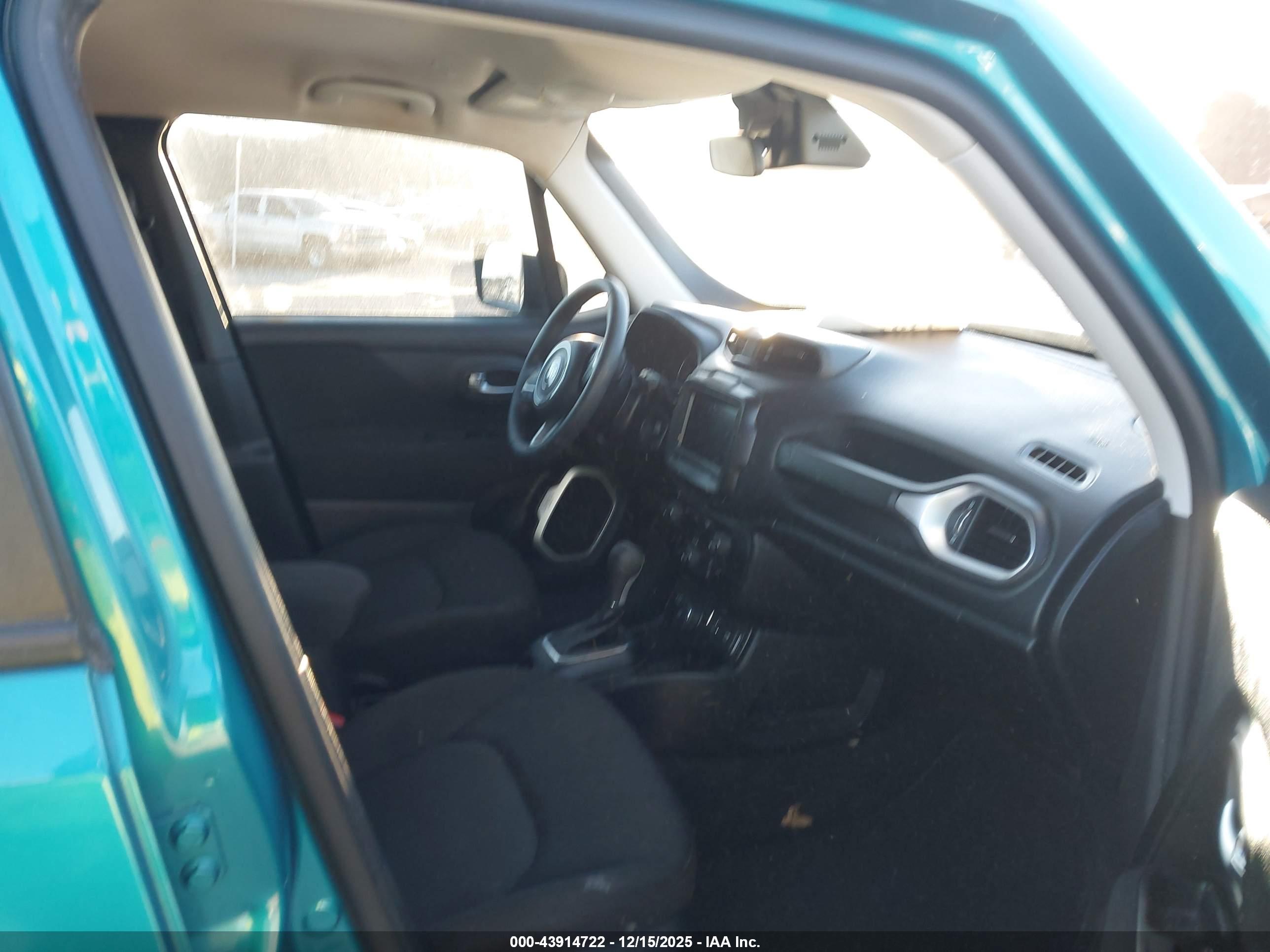 JEEP RENEGADE image 5
