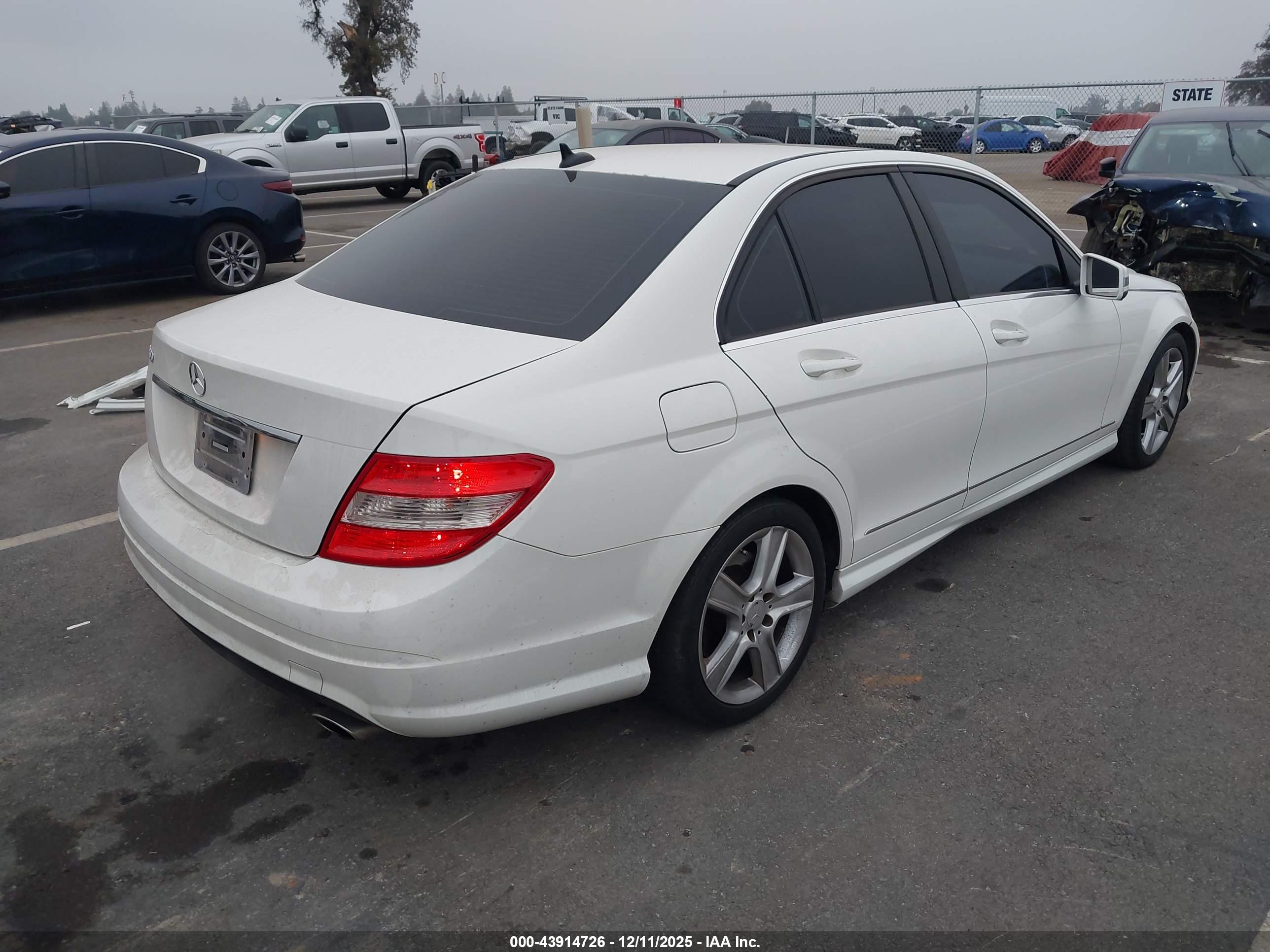 MERCEDES-BENZ C image 4