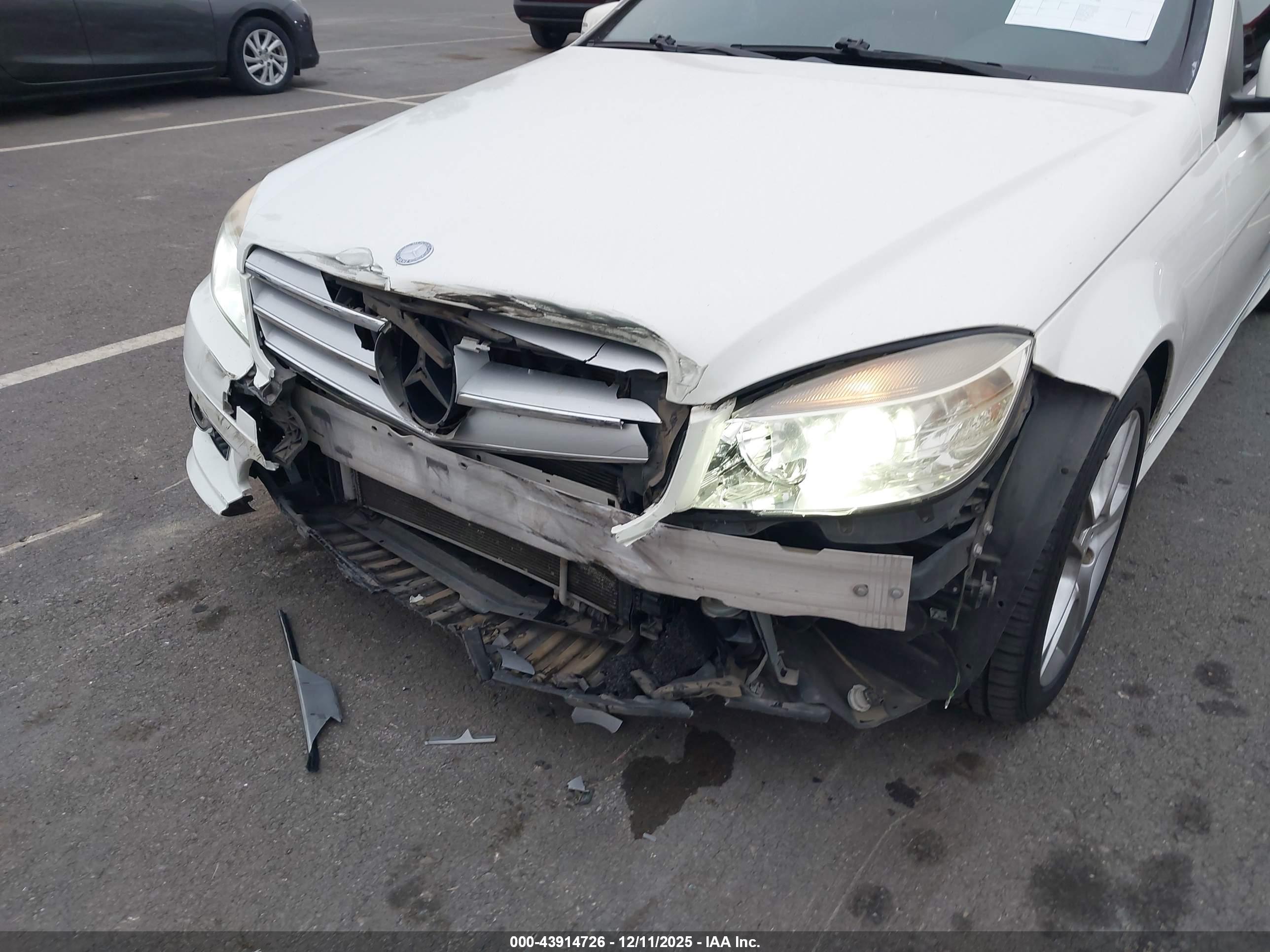 MERCEDES-BENZ C image 6