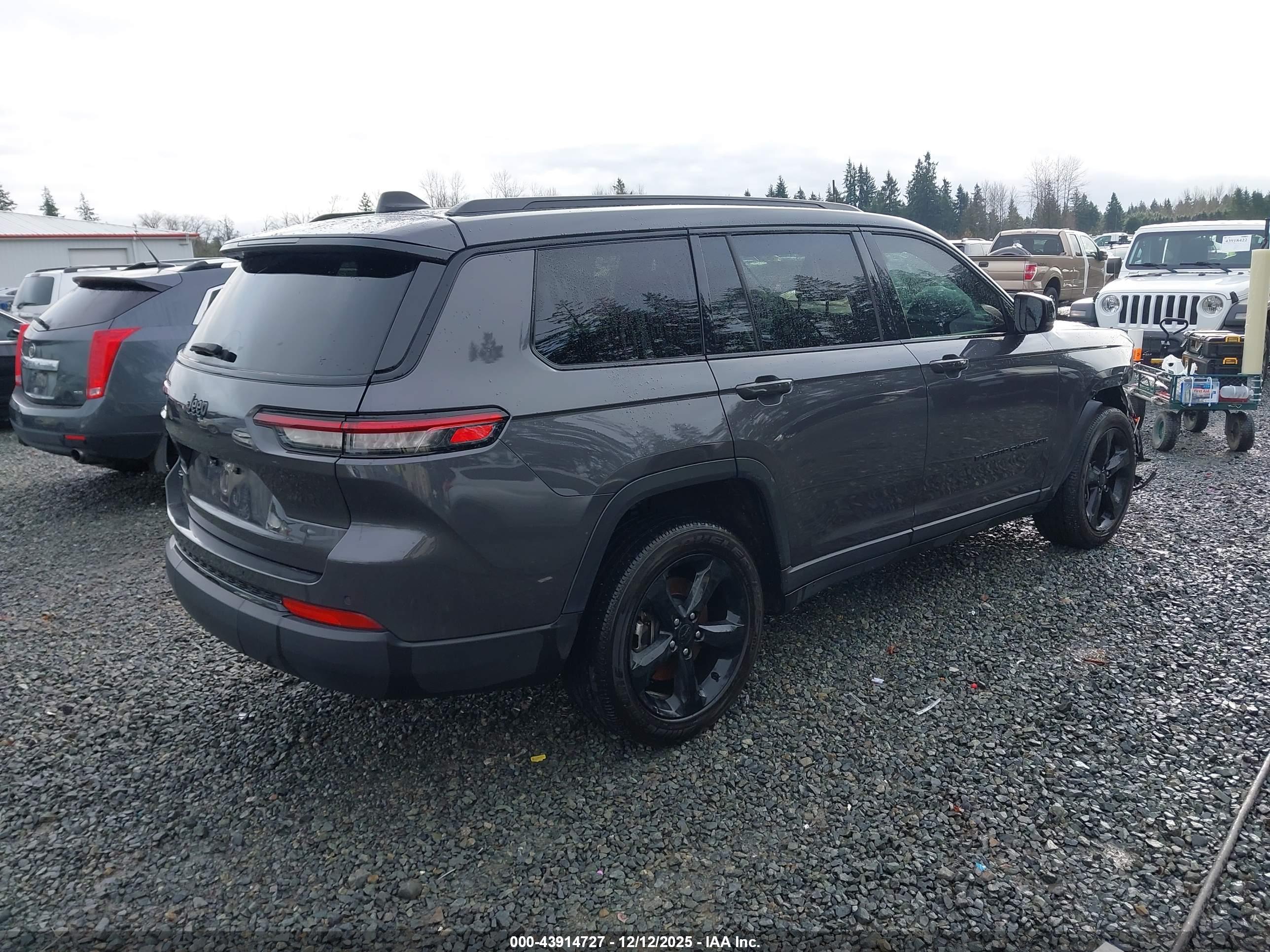JEEP GRAND image 4