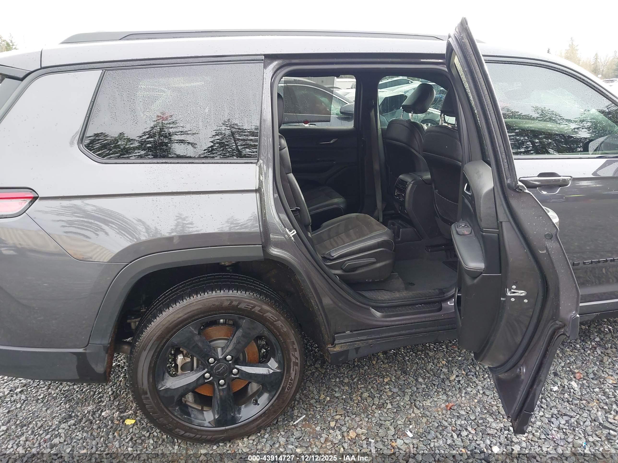JEEP GRAND image 8