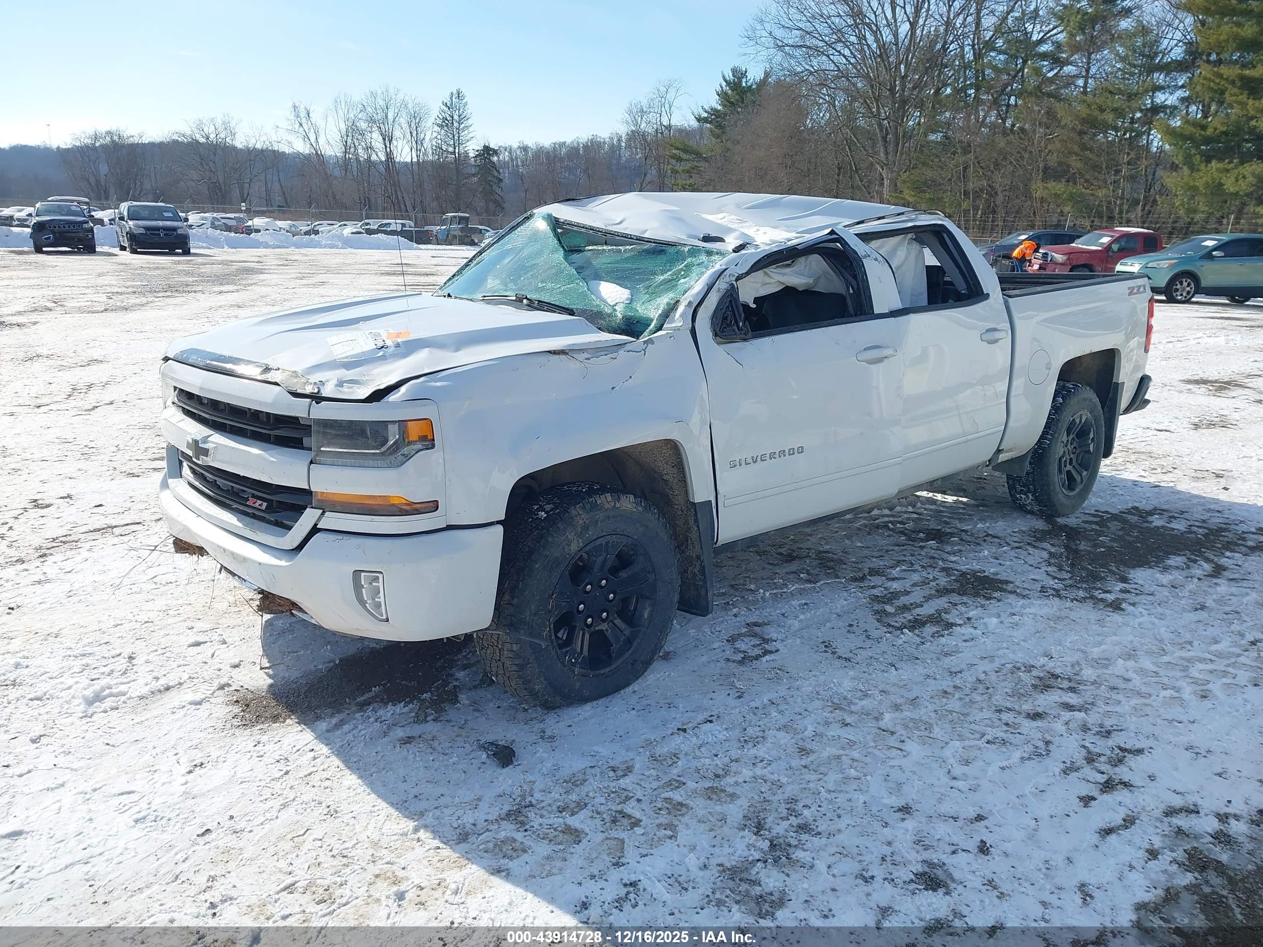 CHEVROLET SILVERADO image 2