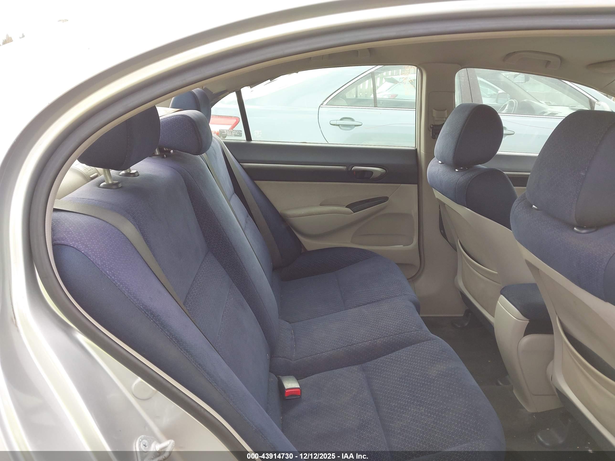 HONDA CIVIC image 8