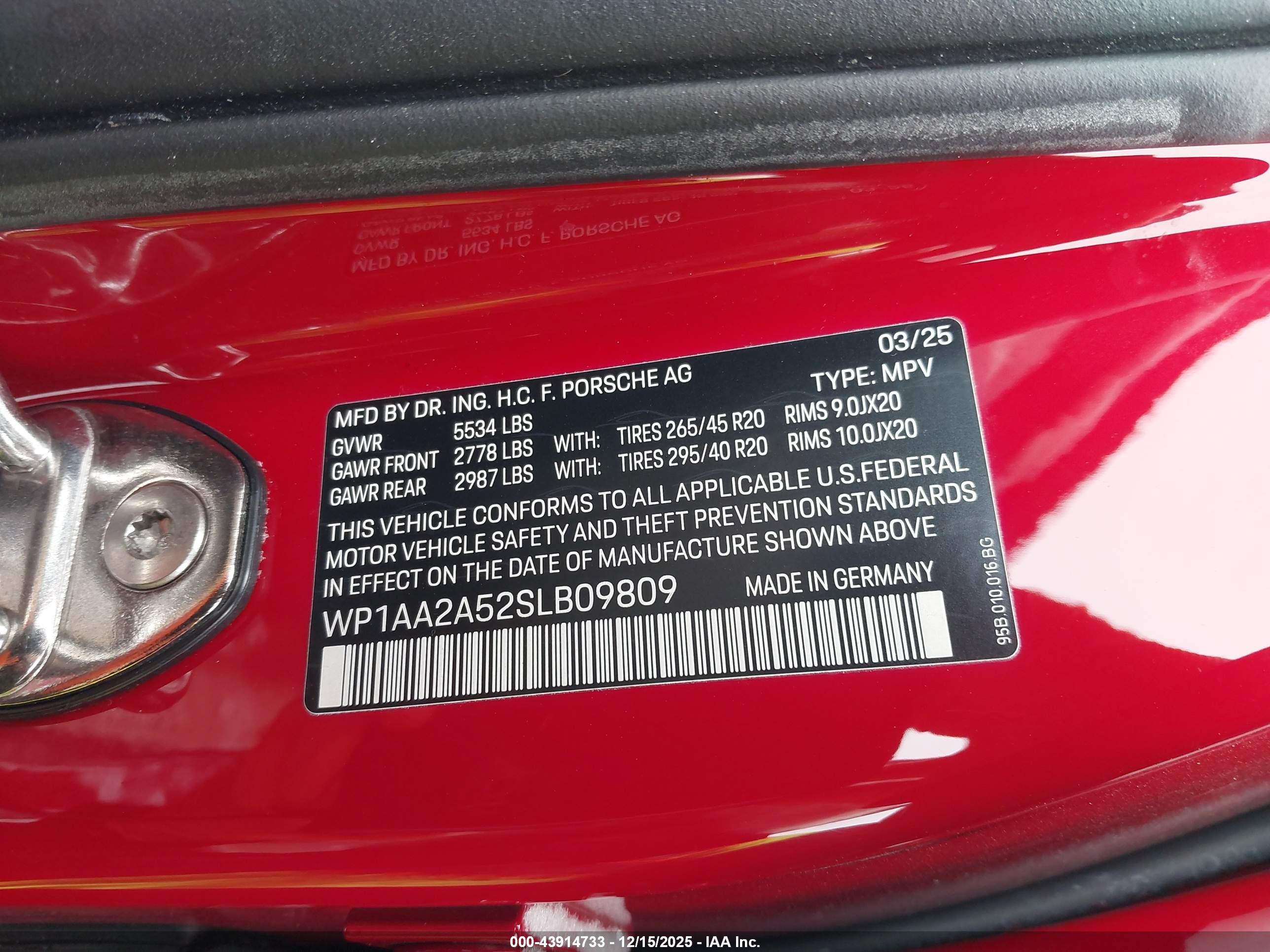 PORSCHE MACAN image 9