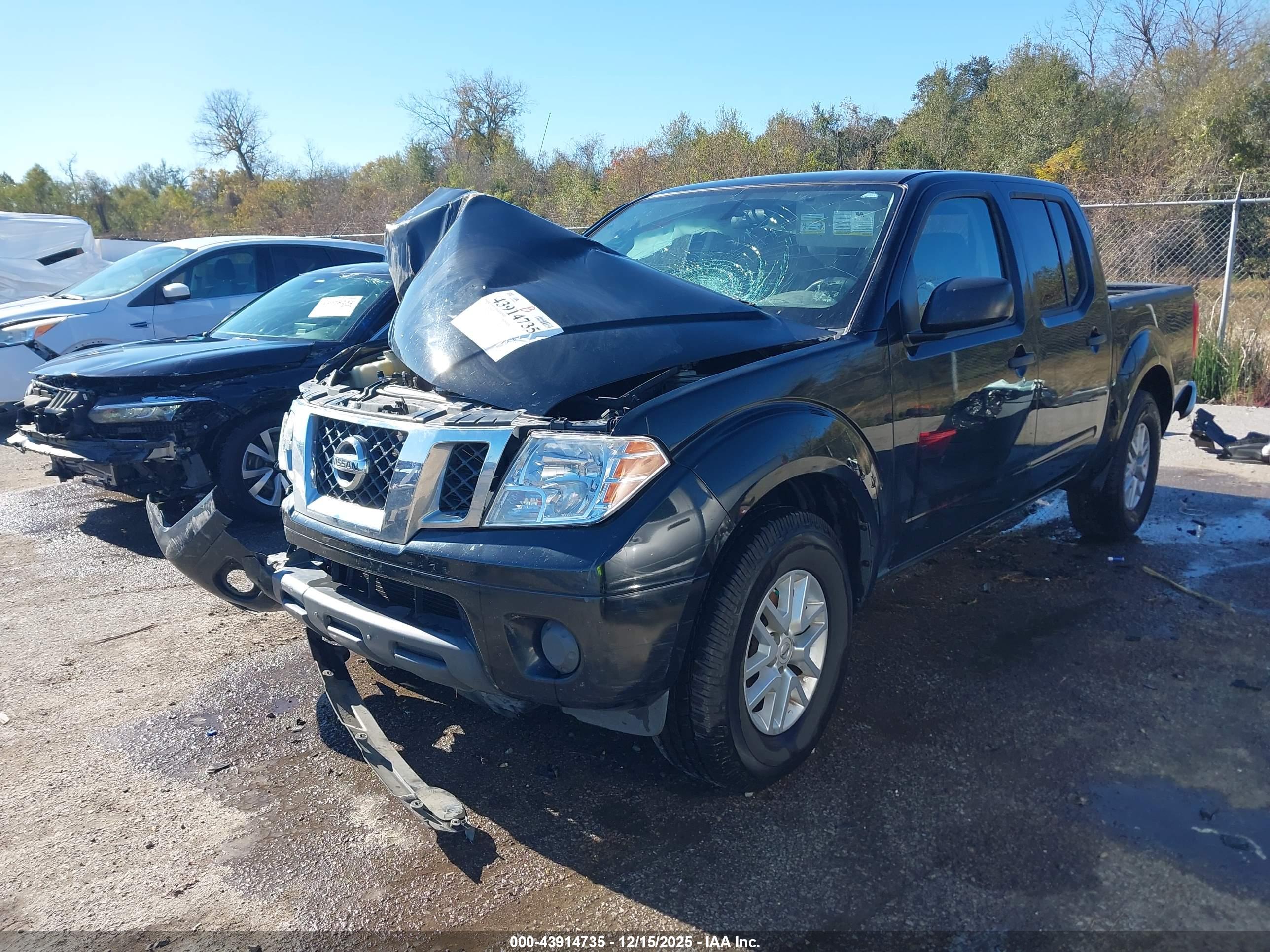 NISSAN FRONTIER image 2