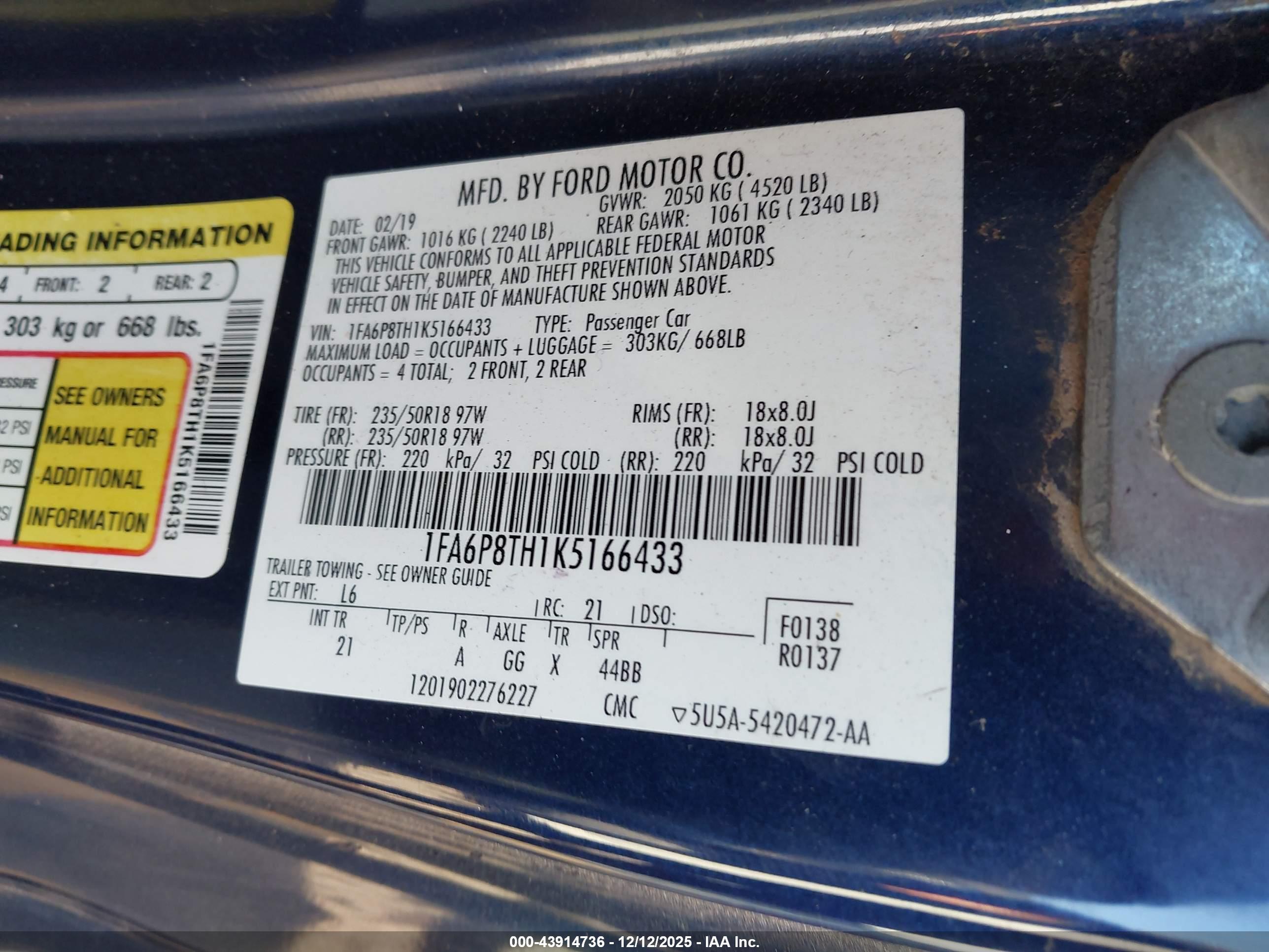 FORD MUSTANG image 9