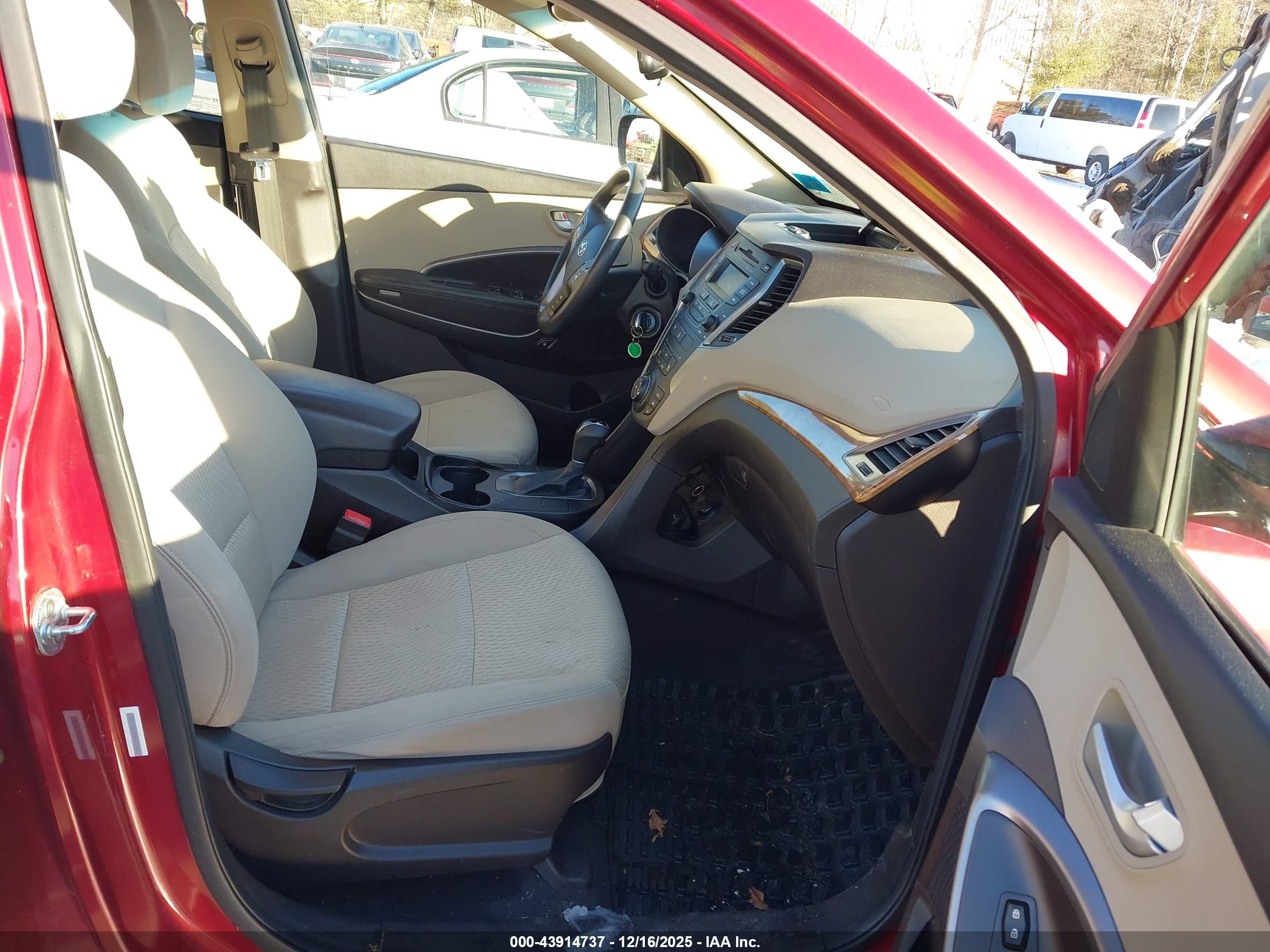 HYUNDAI SANTA image 5