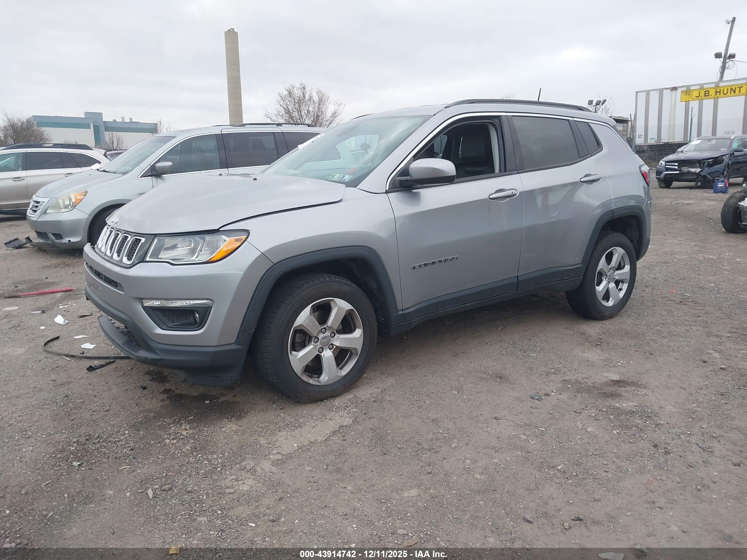 JEEP COMPASS image 2