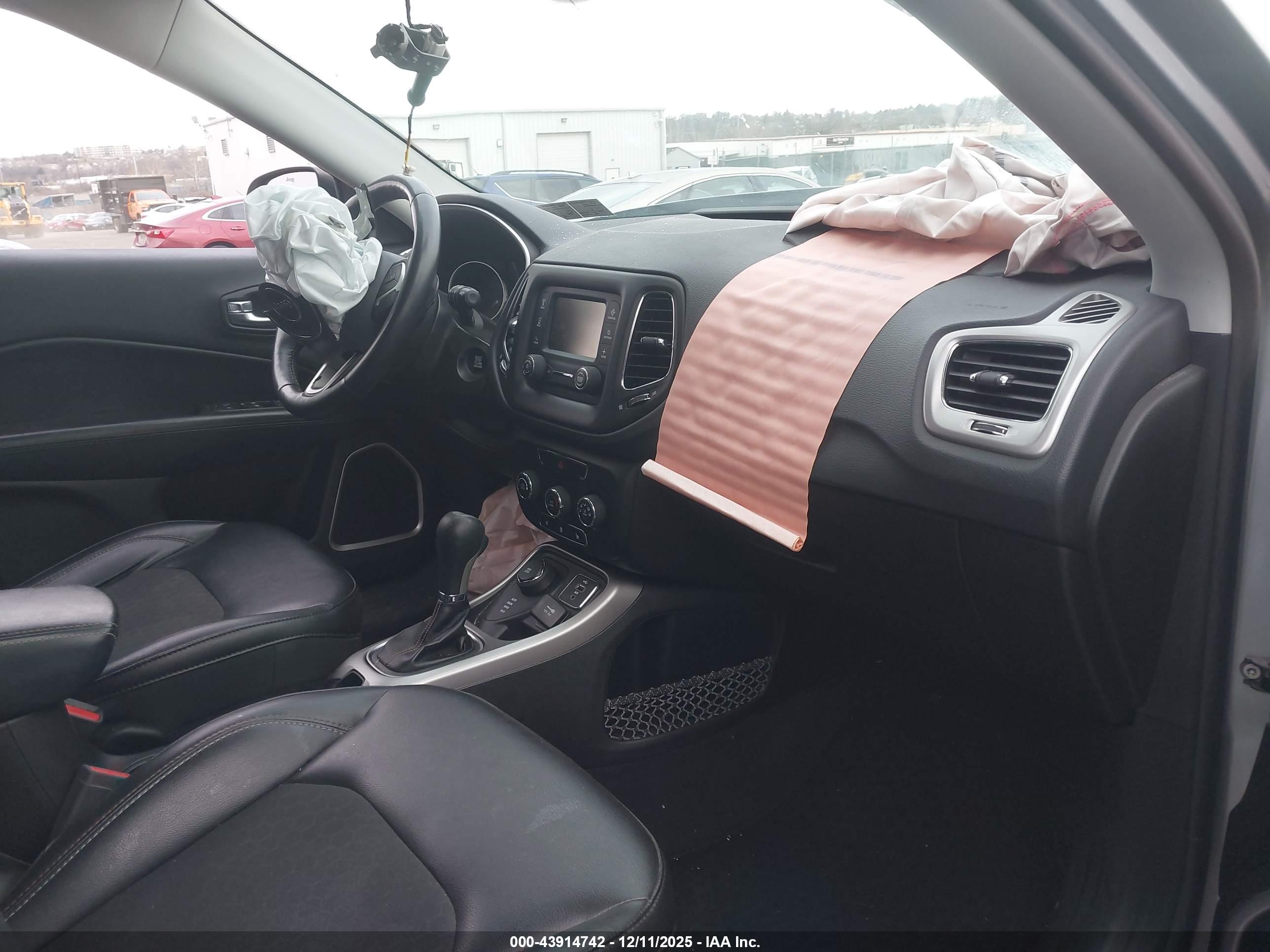 JEEP COMPASS image 5