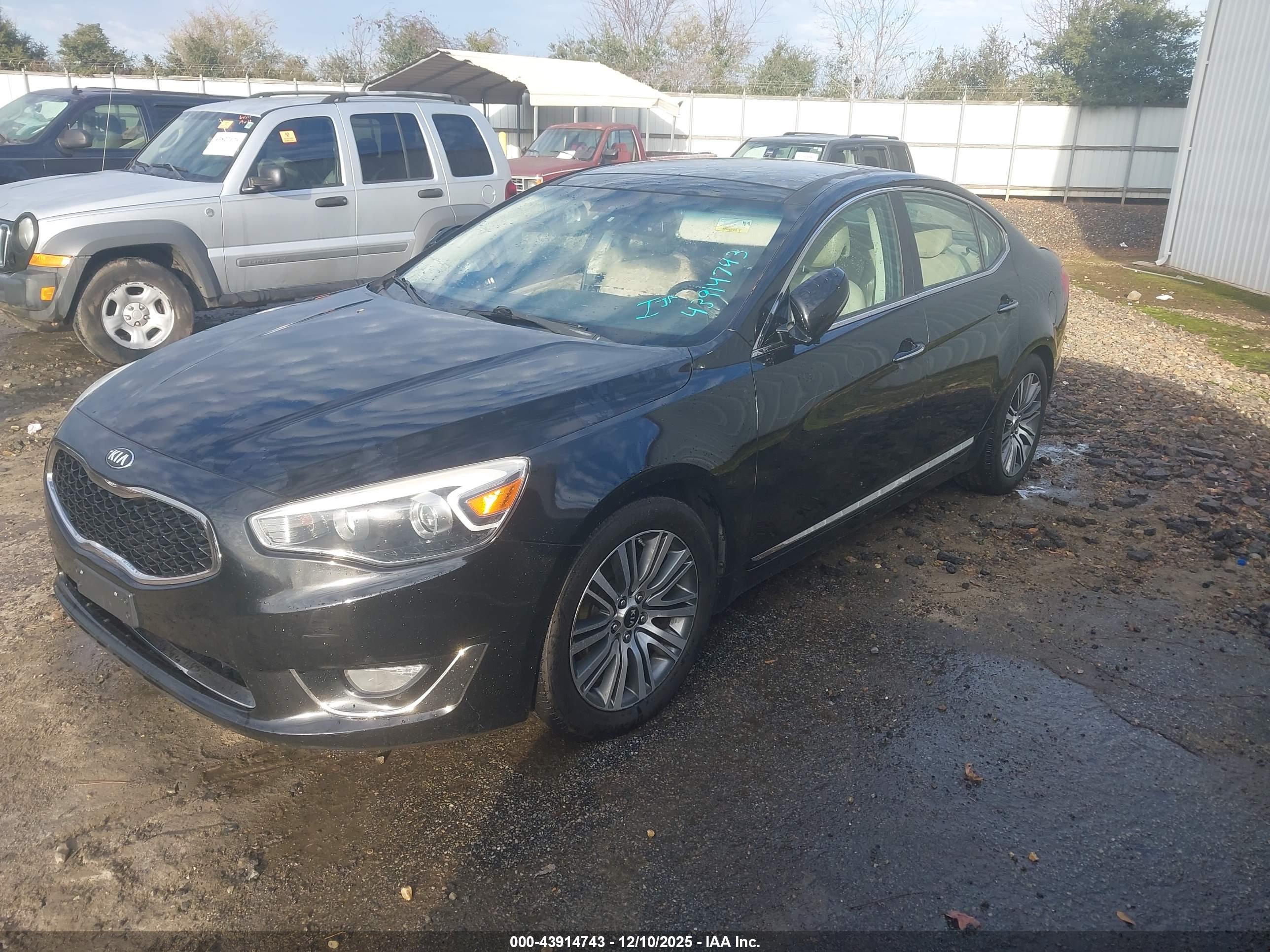 KIA CADENZA image 2