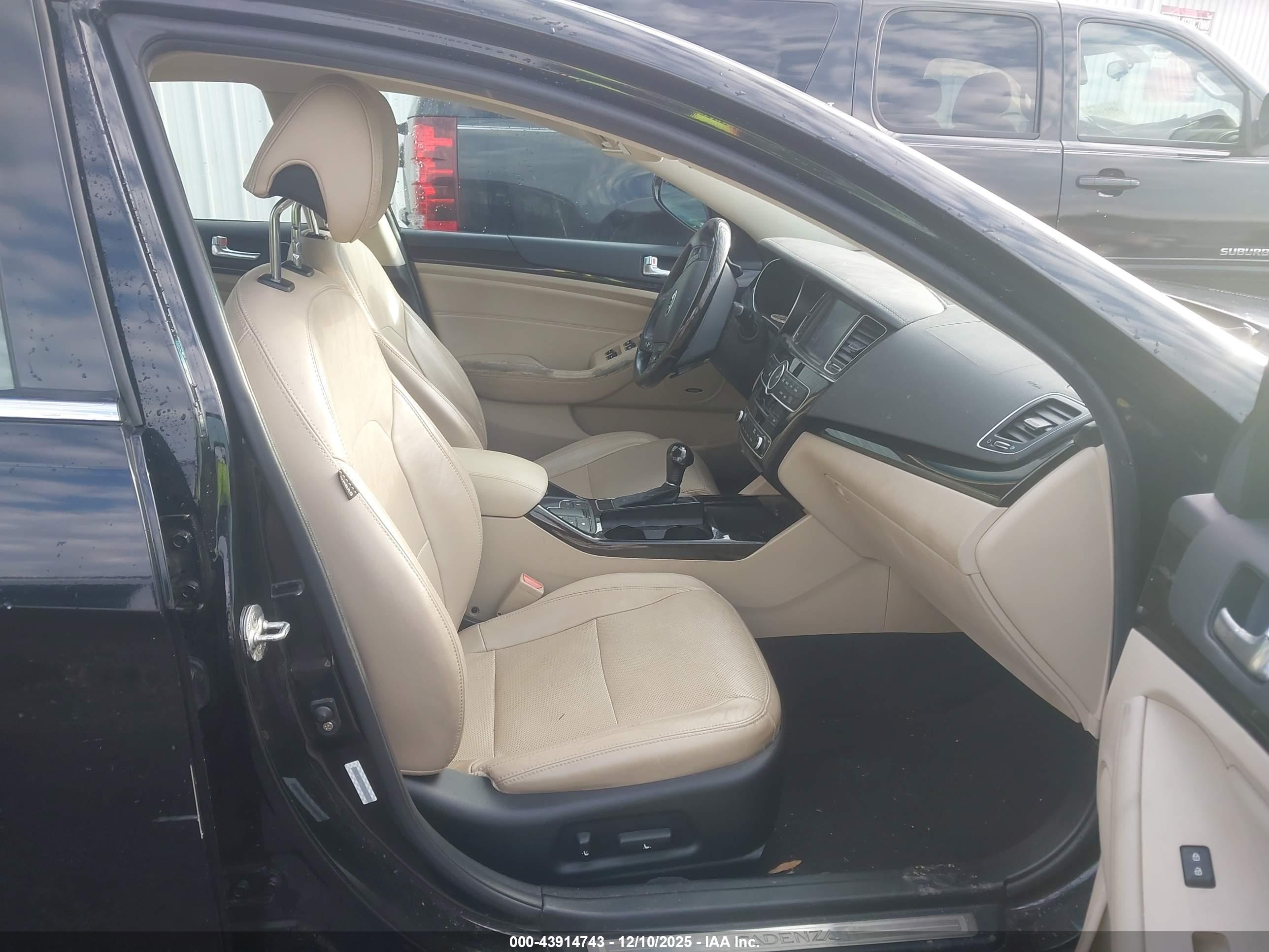 KIA CADENZA image 5