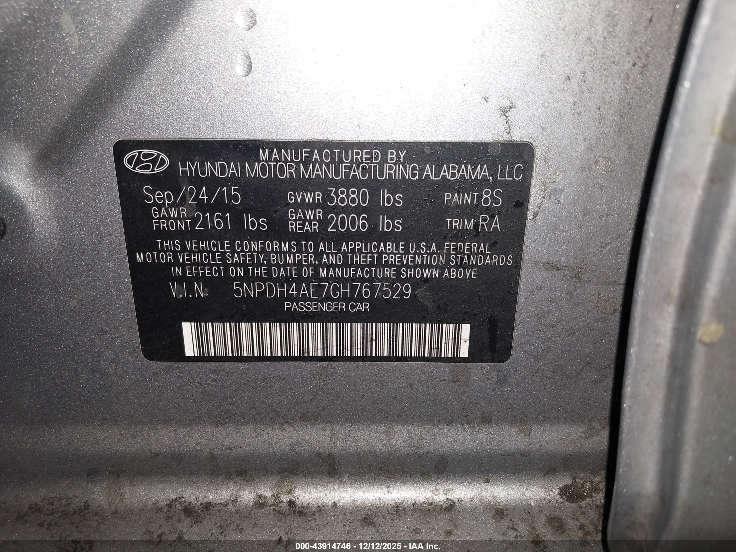 HYUNDAI ELANTRA image 9