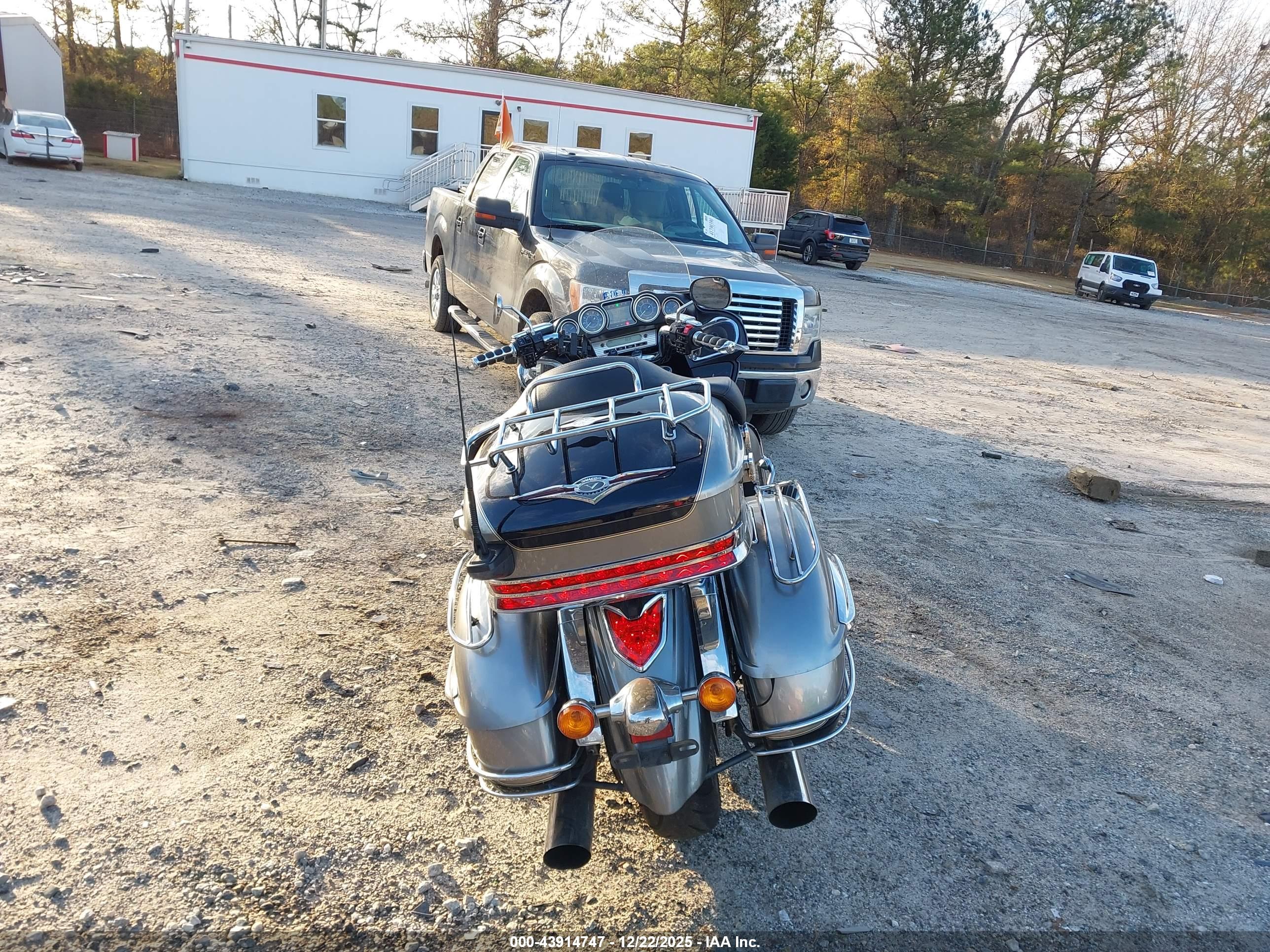 KAWASAKI VN1700 image 6