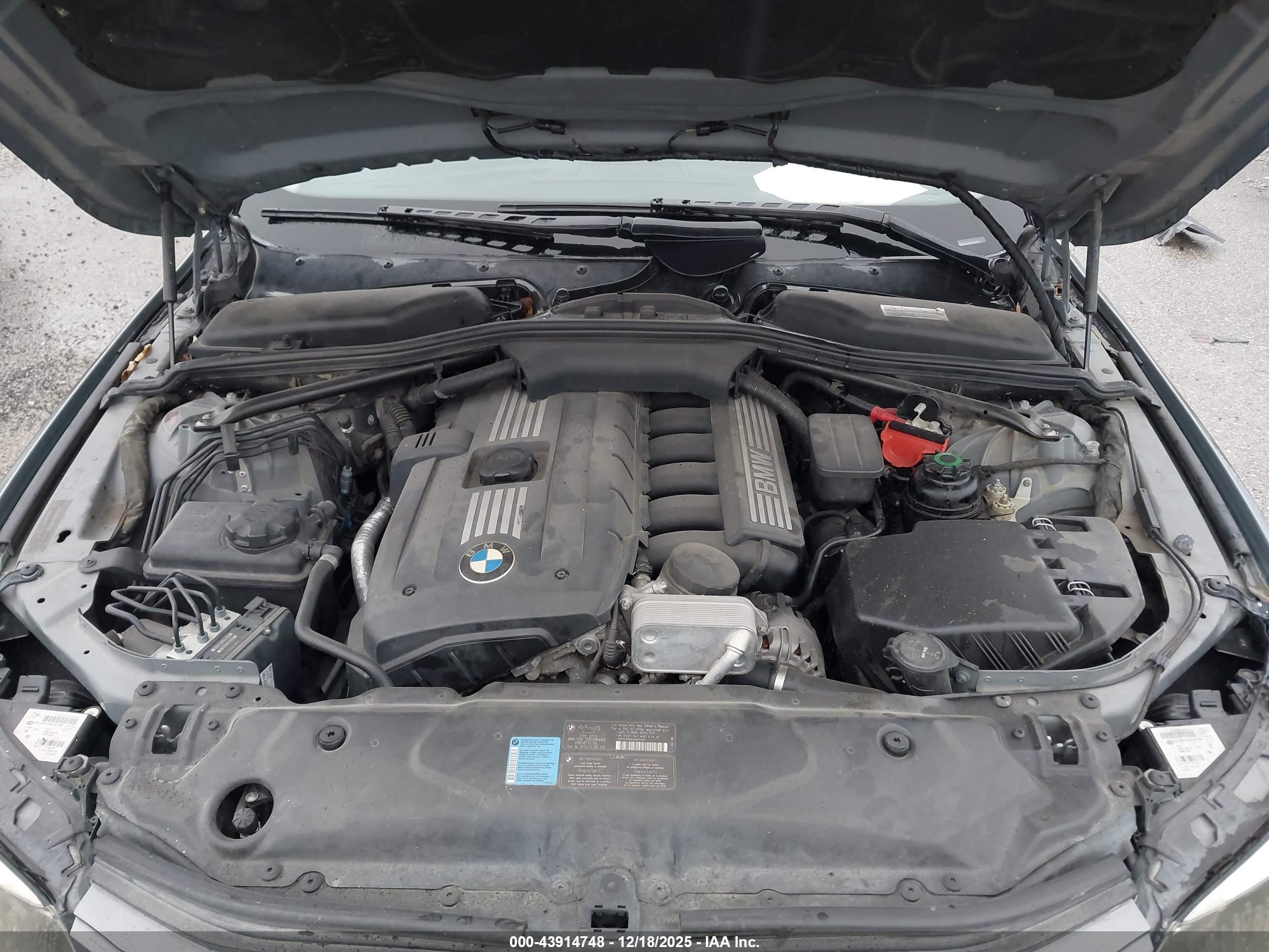 BMW 528I image 10