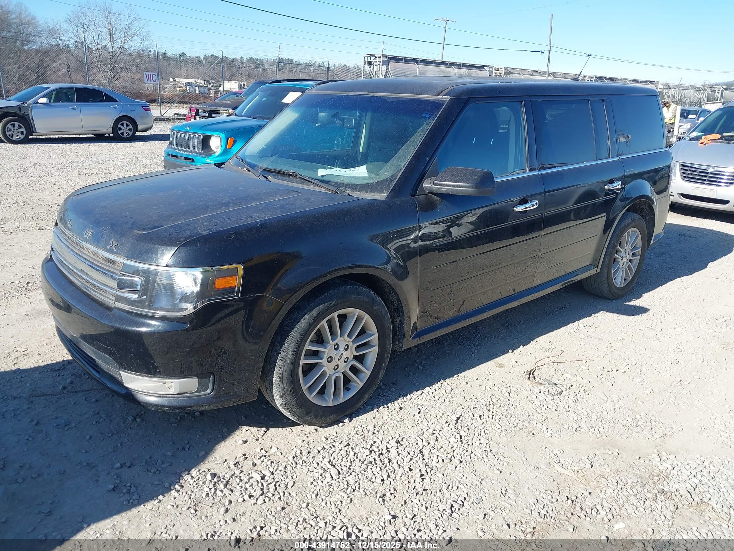 FORD FLEX image 2