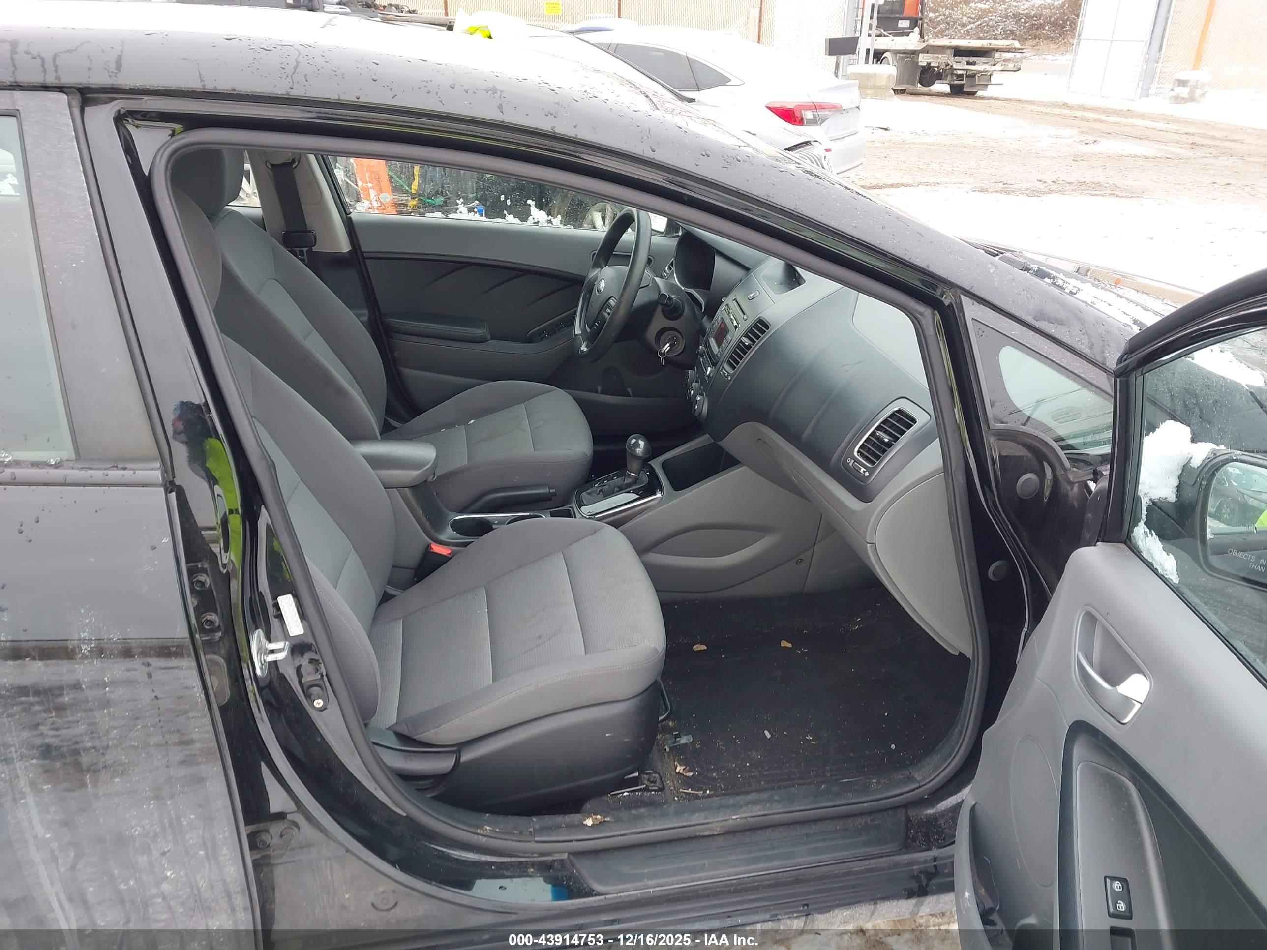 KIA FORTE image 5