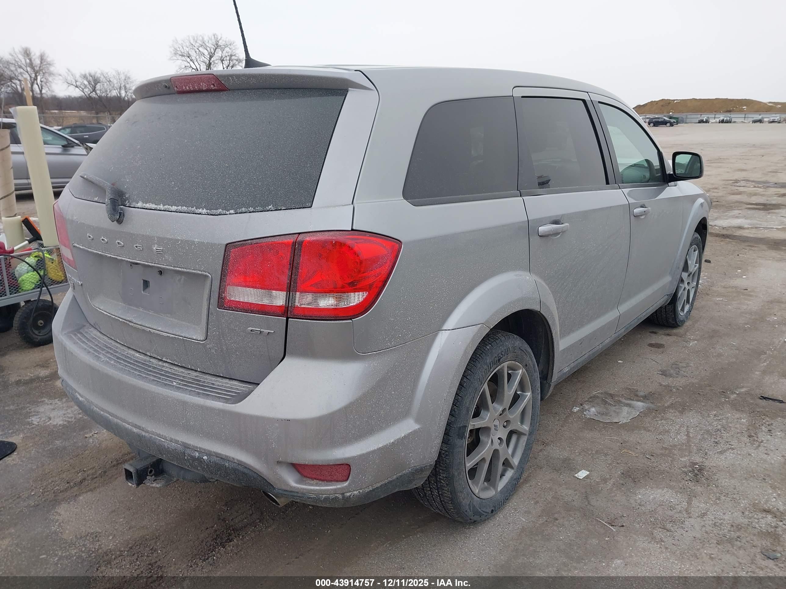 DODGE JOURNEY image 4