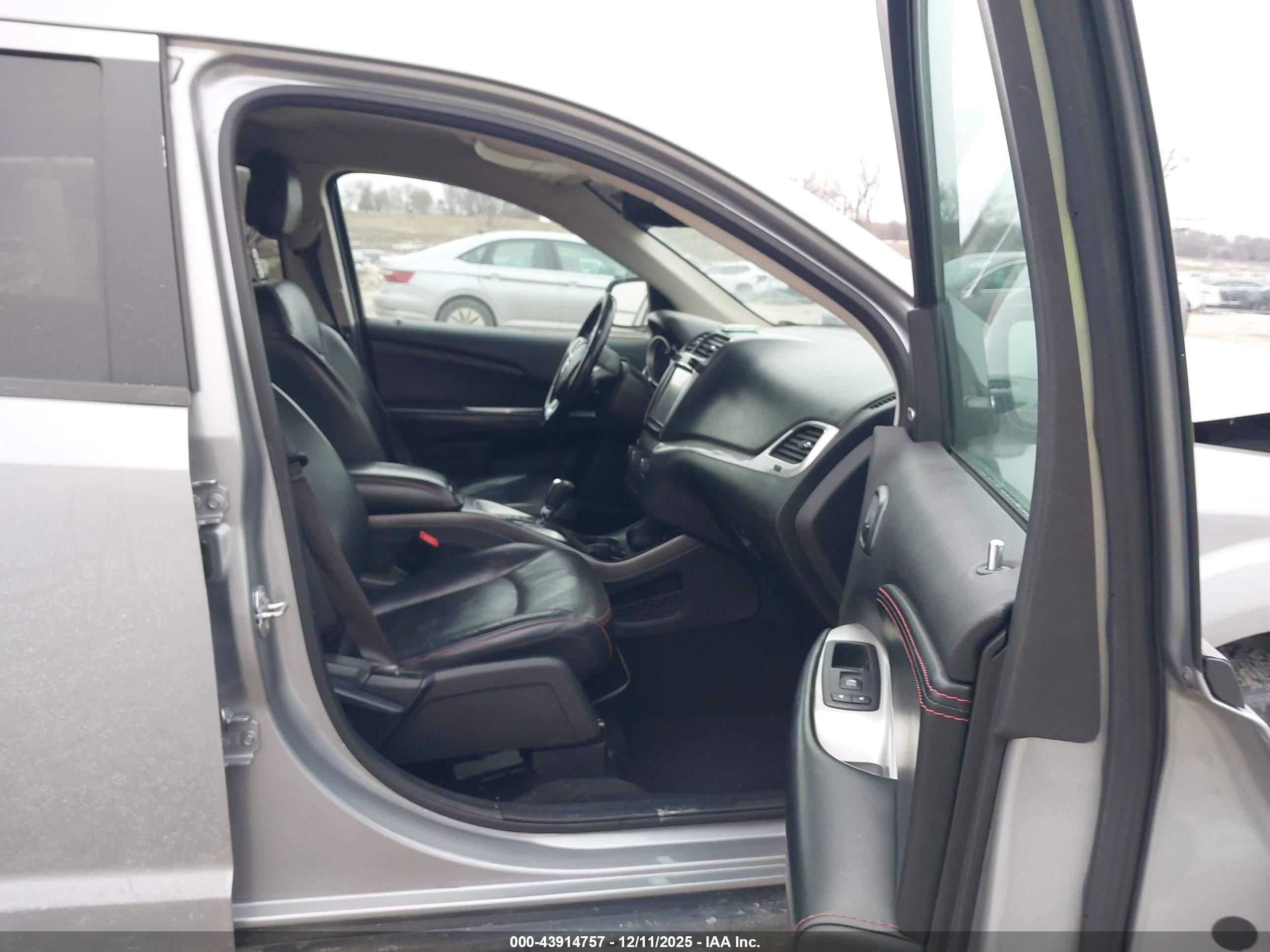 DODGE JOURNEY image 5