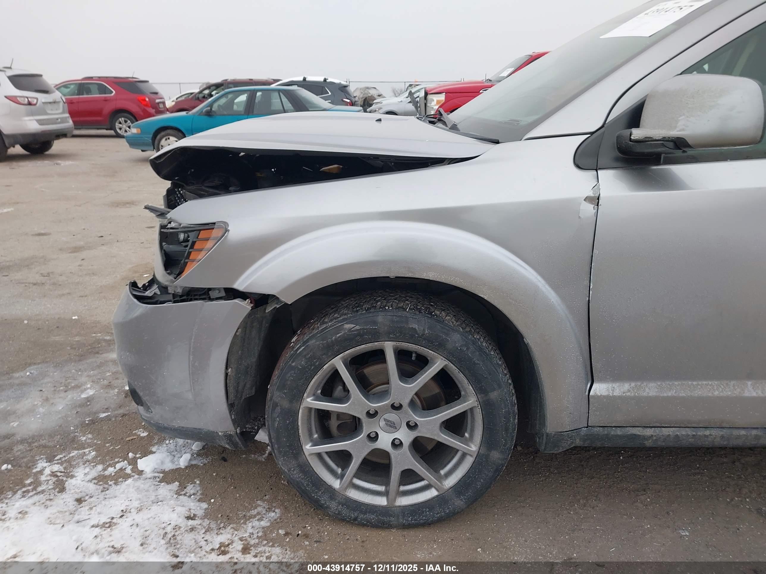 DODGE JOURNEY image 6