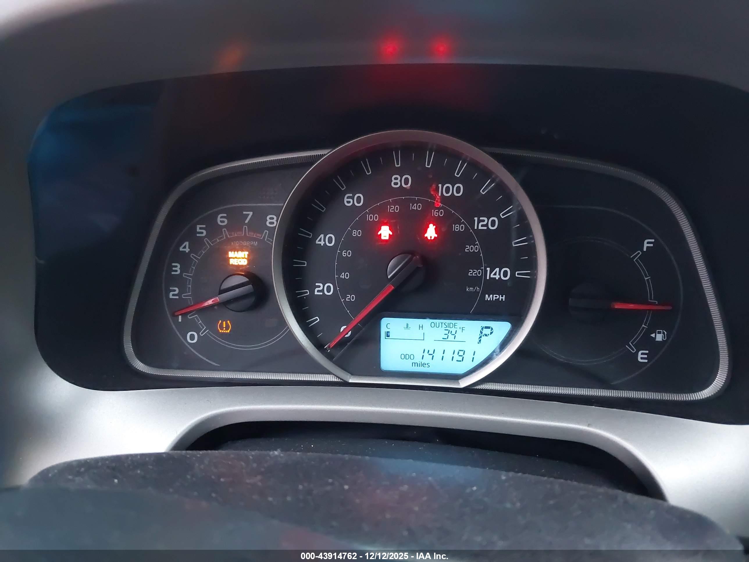 TOYOTA RAV4 image 7