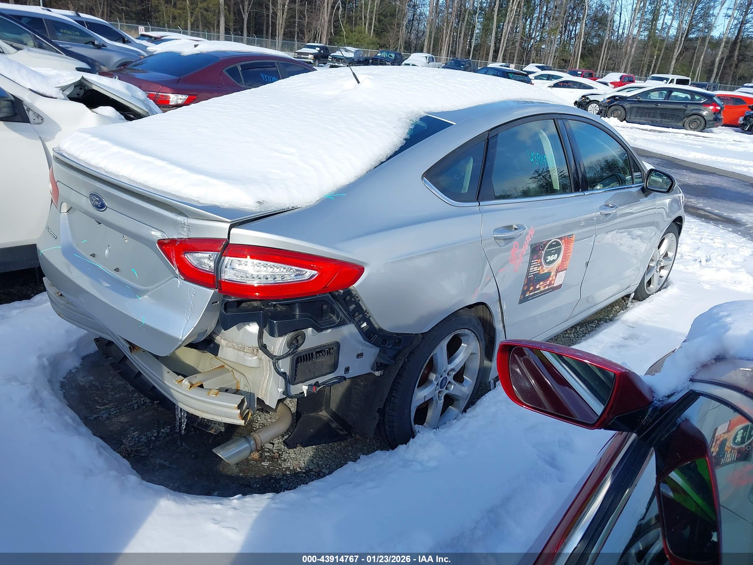 FORD FUSION image 4