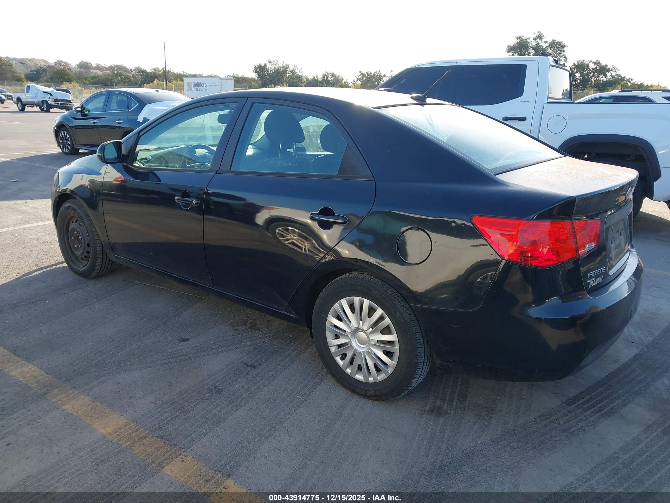 KIA FORTE image 3