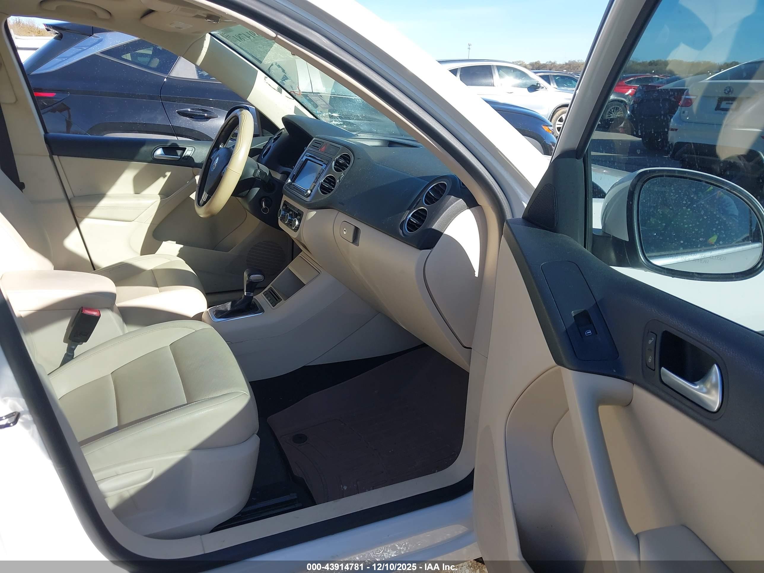 VOLKSWAGEN TIGUAN image 5