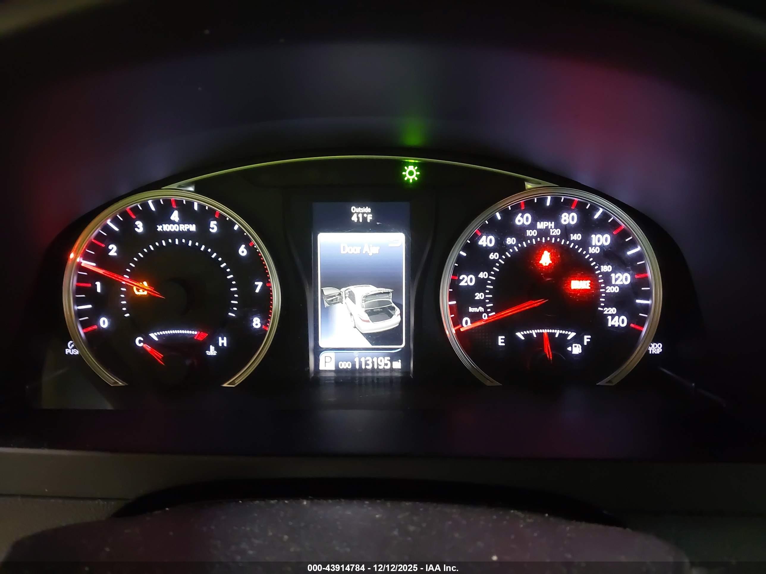 TOYOTA CAMRY image 7