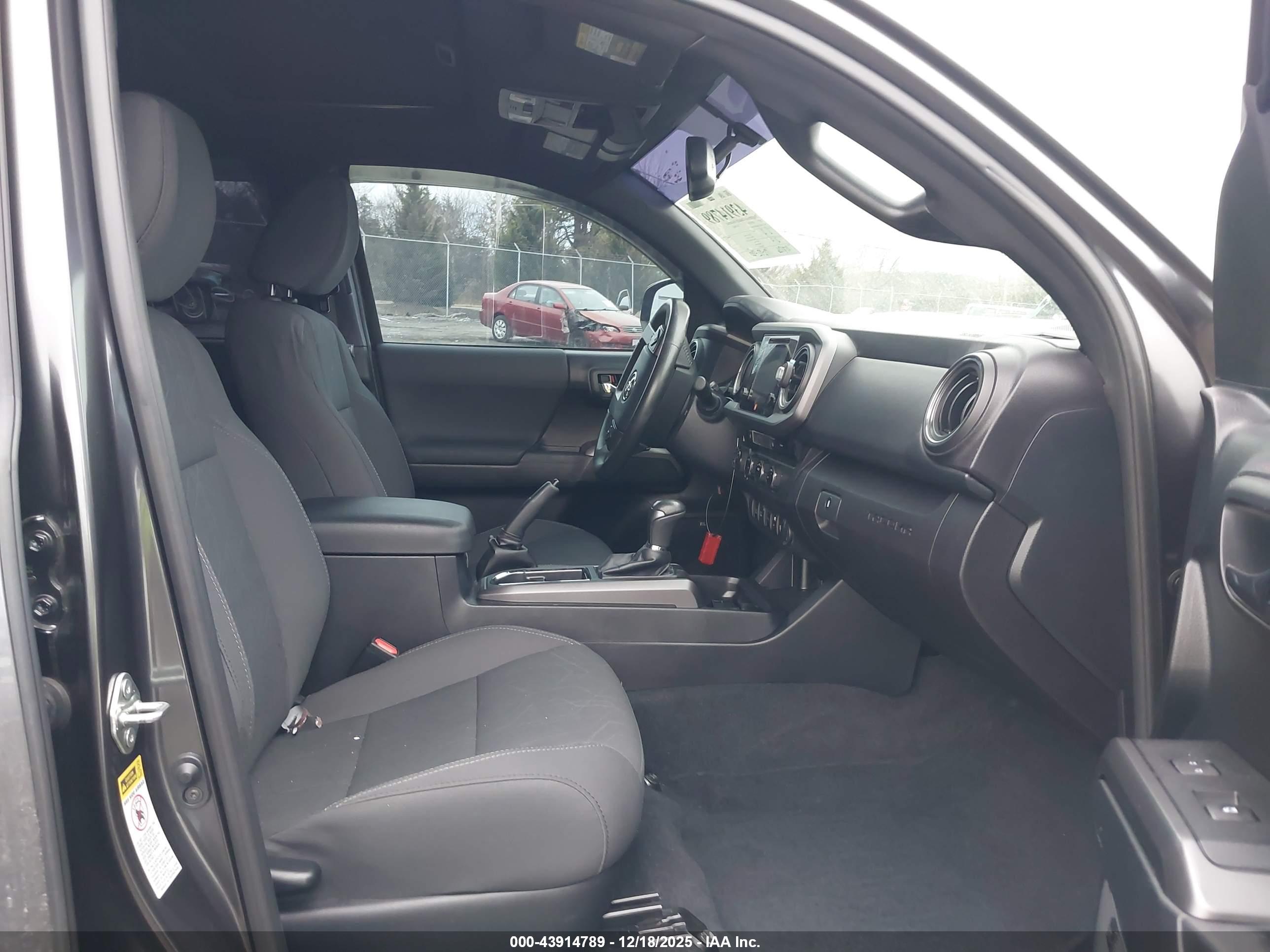 TOYOTA TACOMA image 5