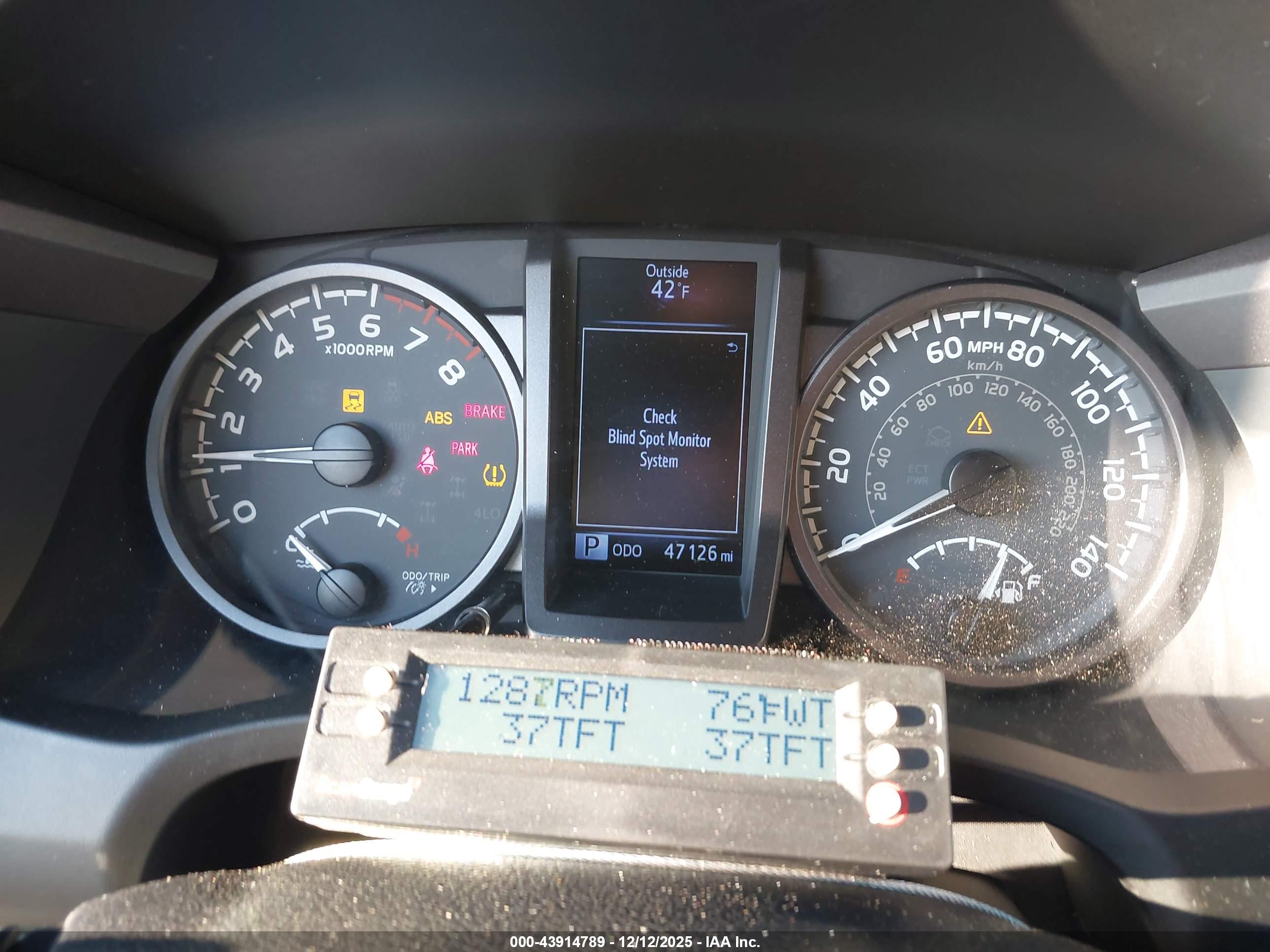 TOYOTA TACOMA image 7