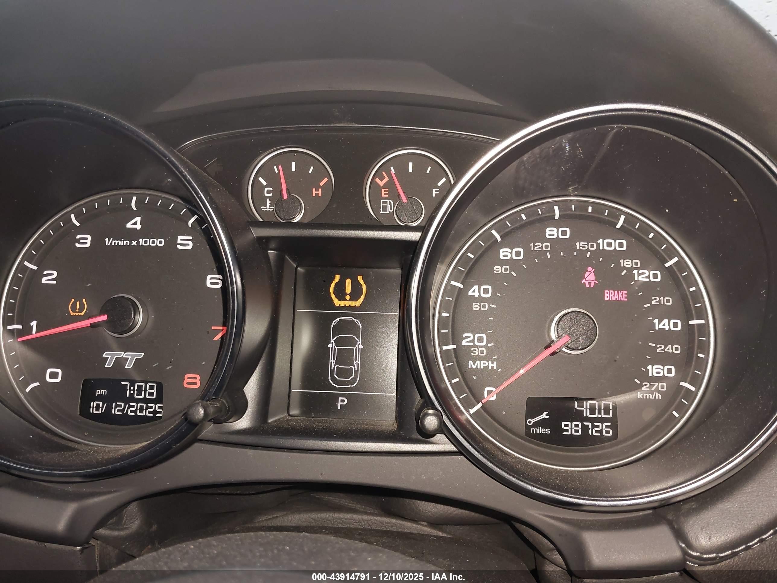 AUDI TT image 7