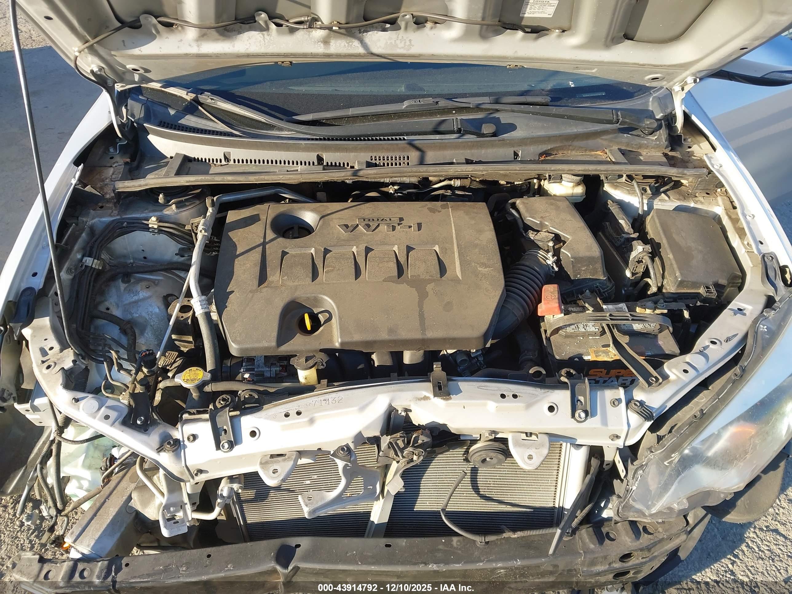 TOYOTA COROLLA image 10