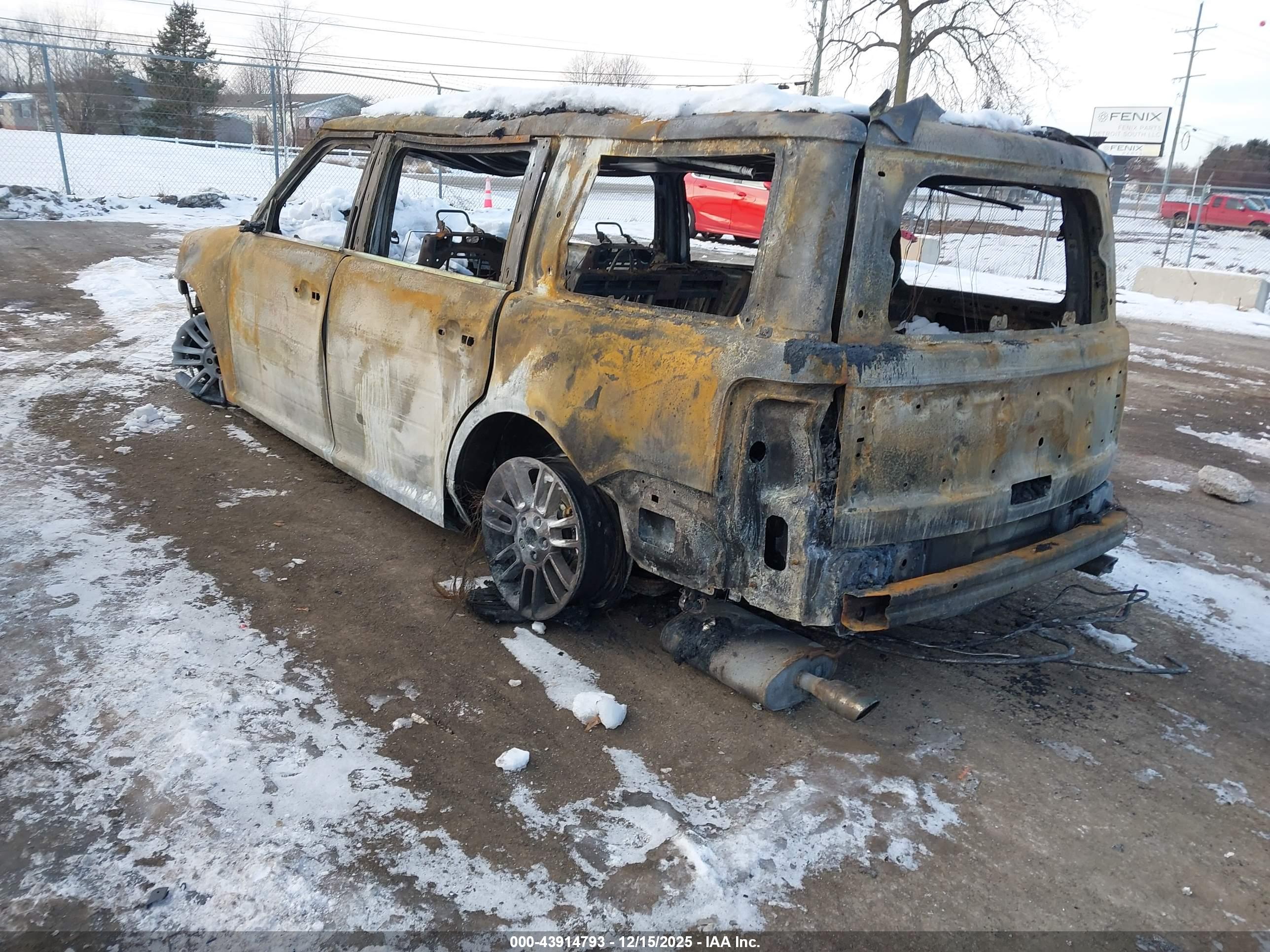 FORD FLEX image 3