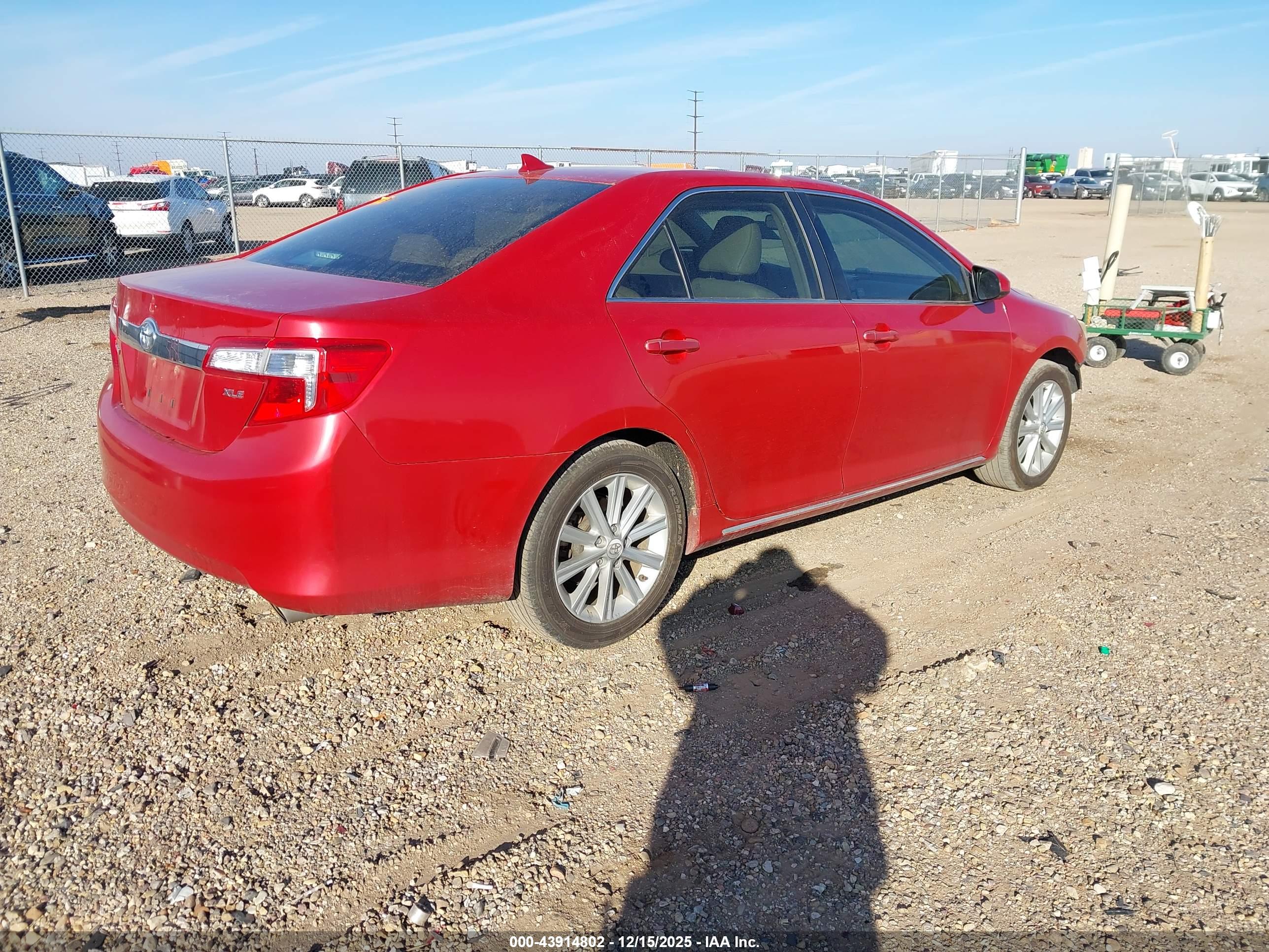 TOYOTA CAMRY image 4