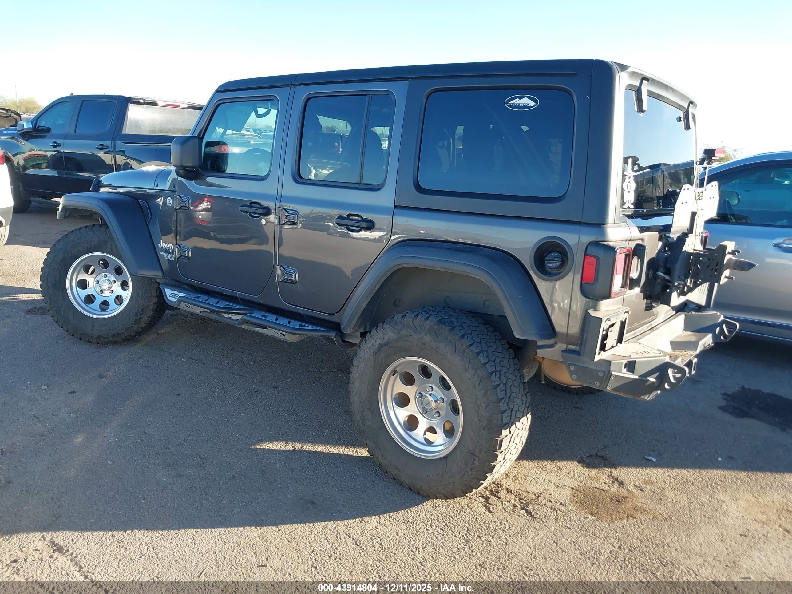 JEEP WRANGLER image 3