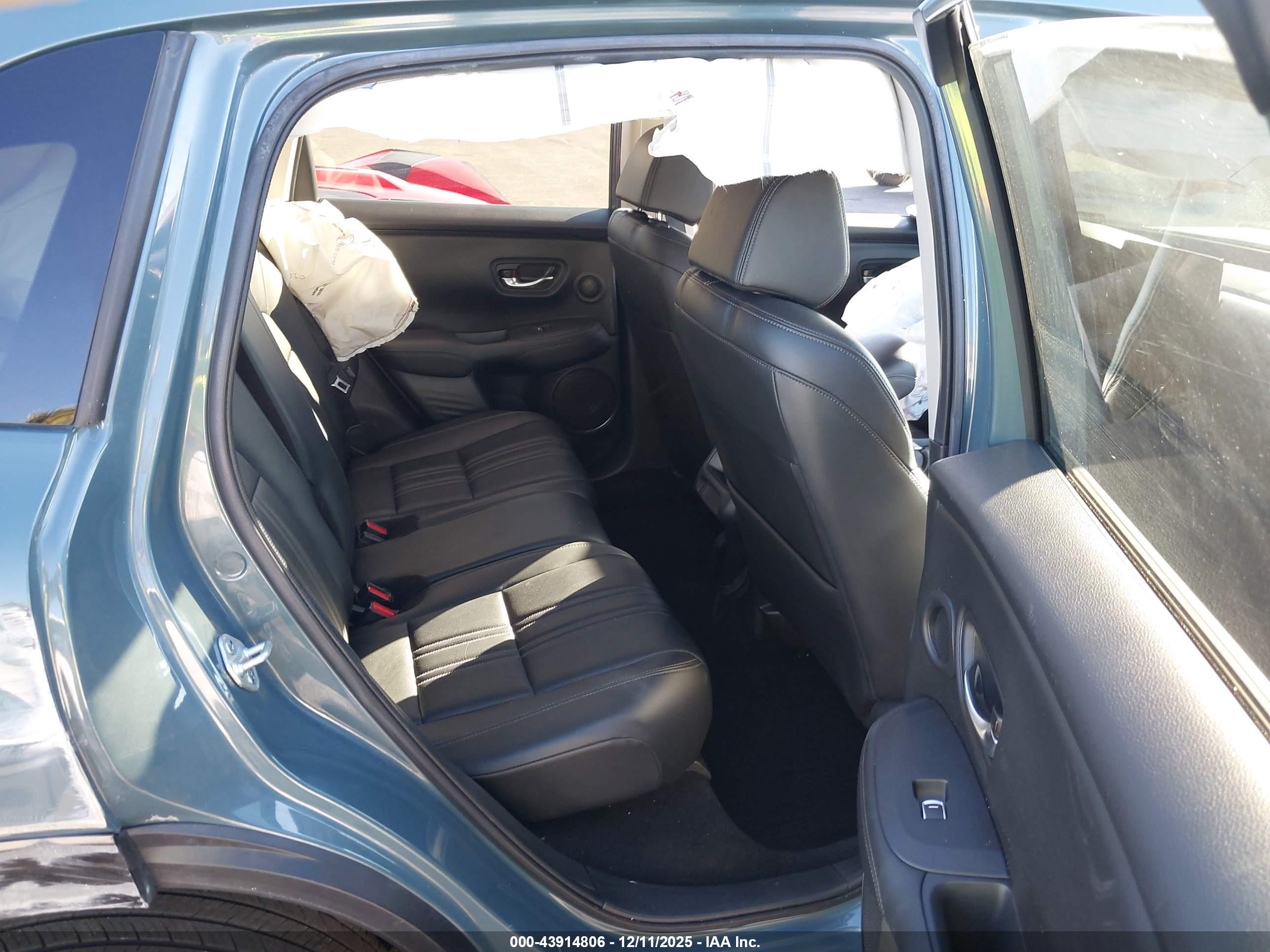 HONDA HR-V image 8