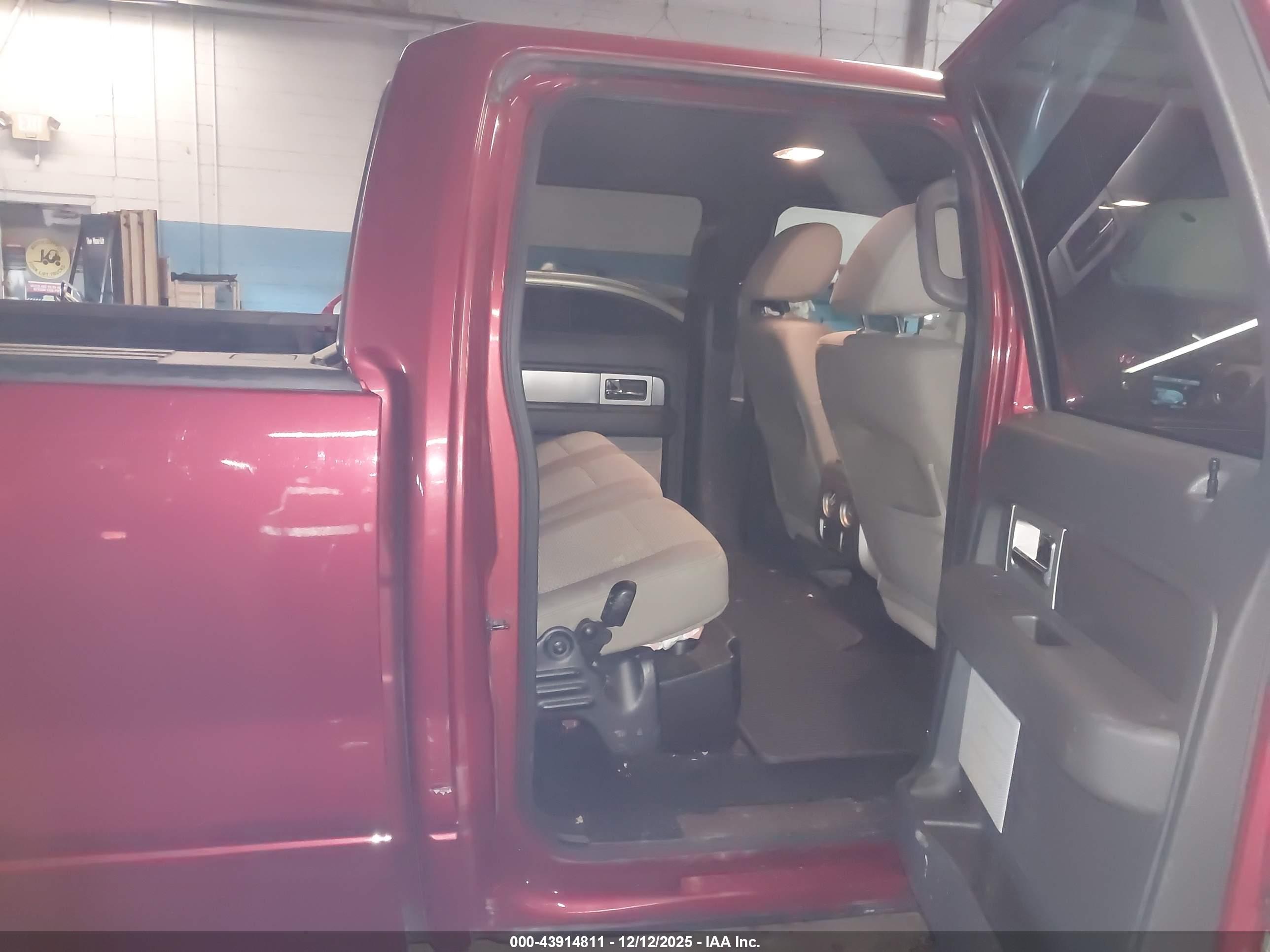 FORD F-150 image 8