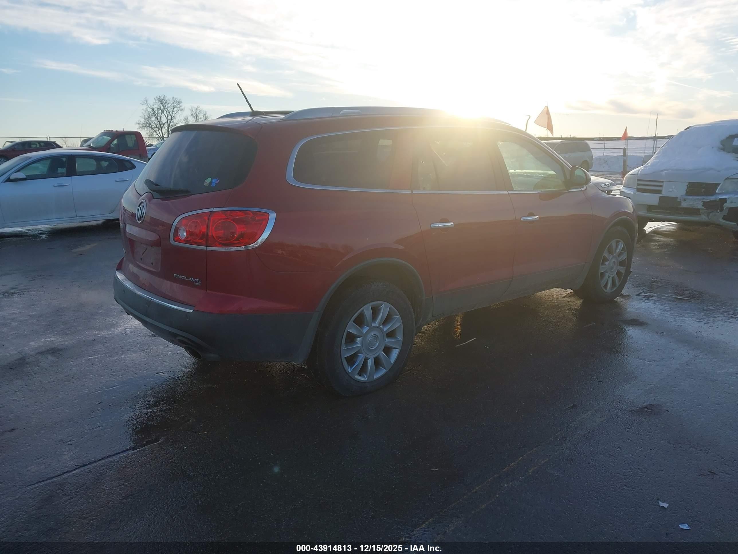BUICK ENCLAVE image 4