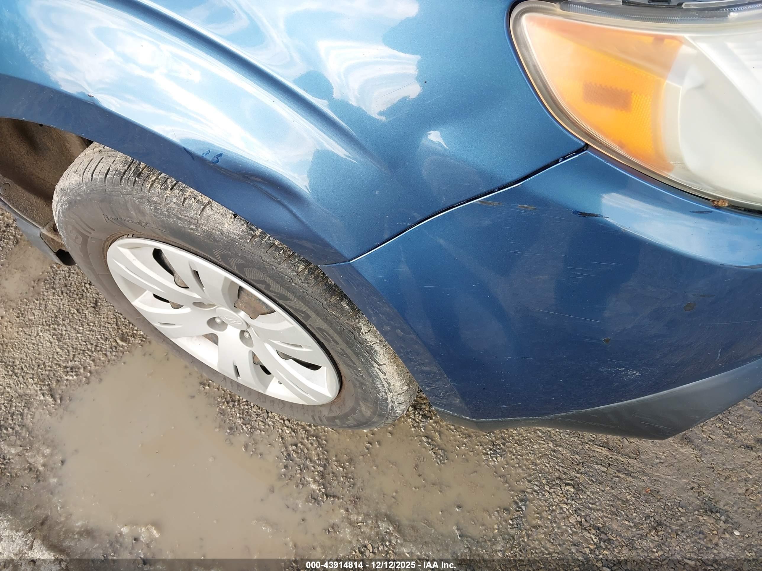 SUBARU FORESTER image 6