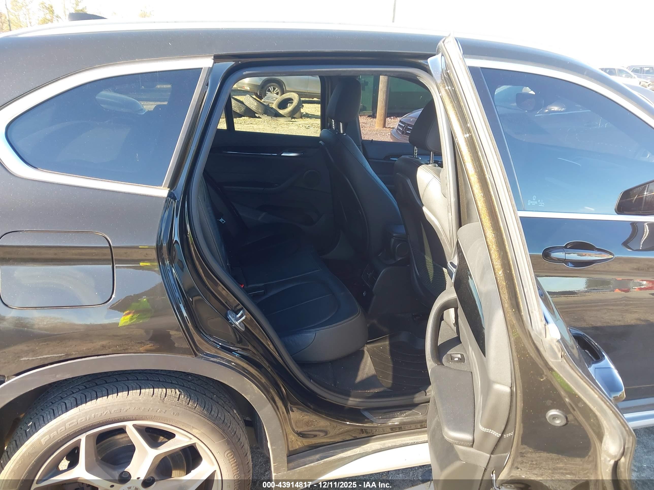BMW X1 image 8