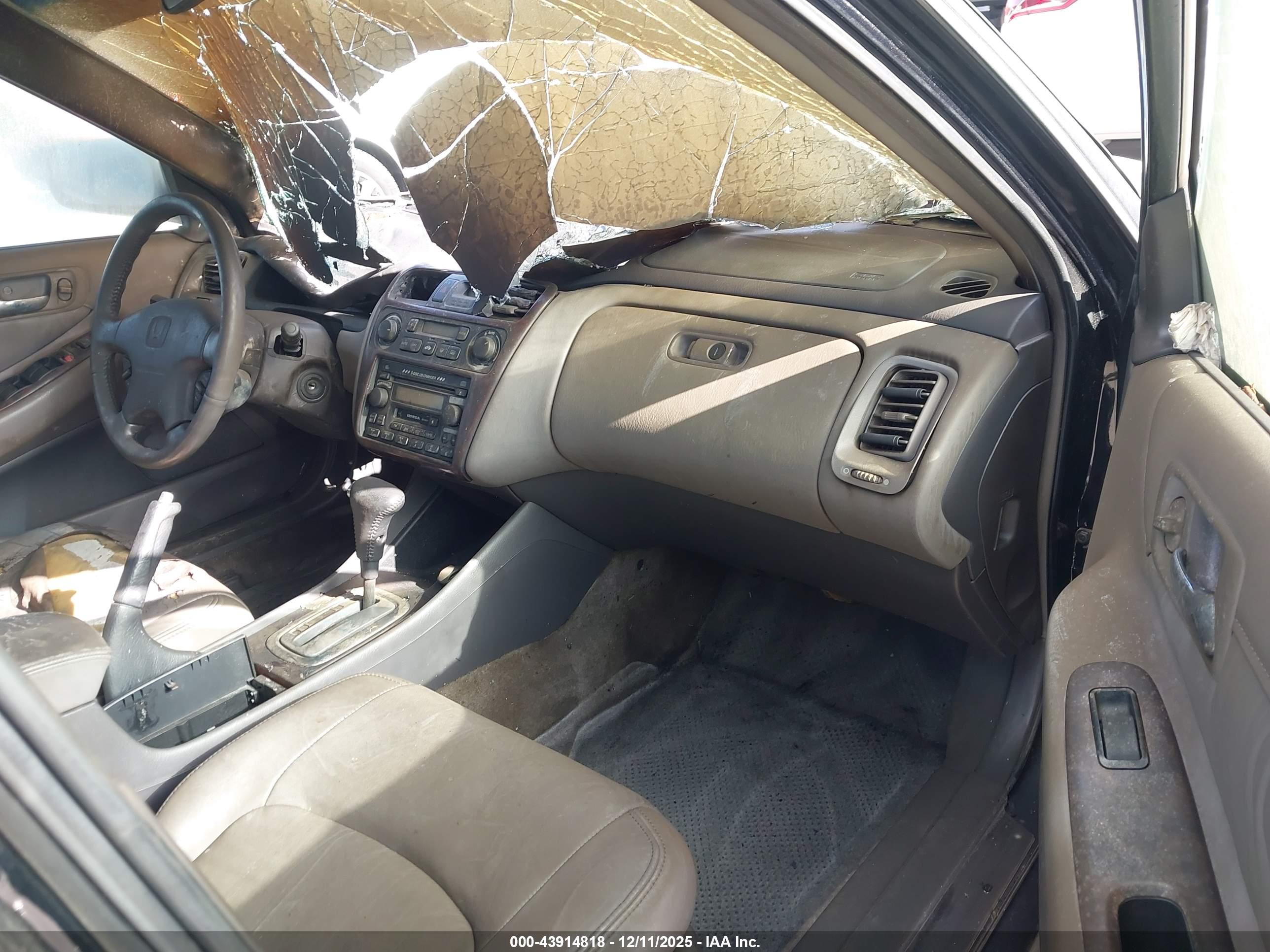 HONDA ACCORD image 5