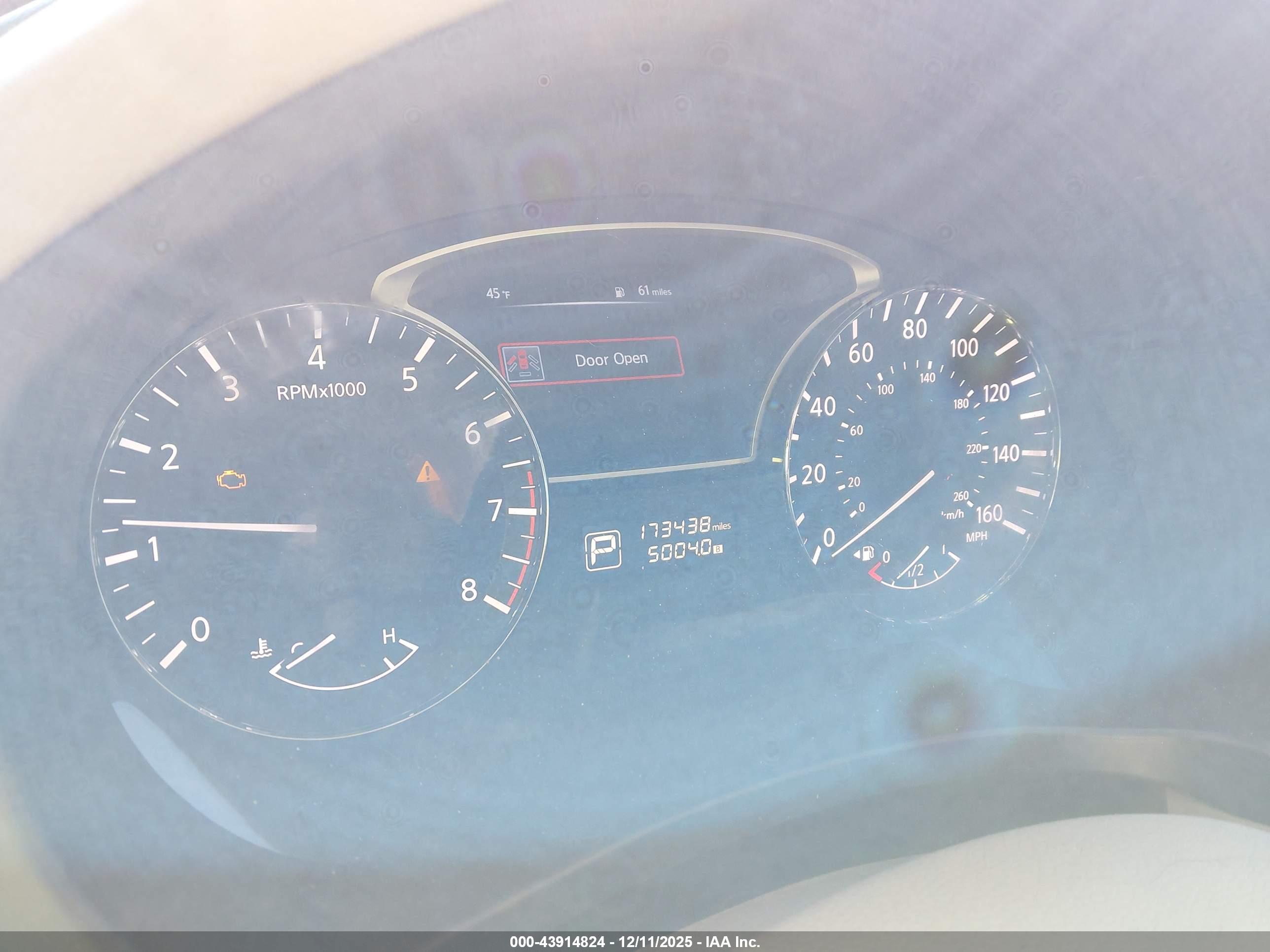 NISSAN ALTIMA image 7