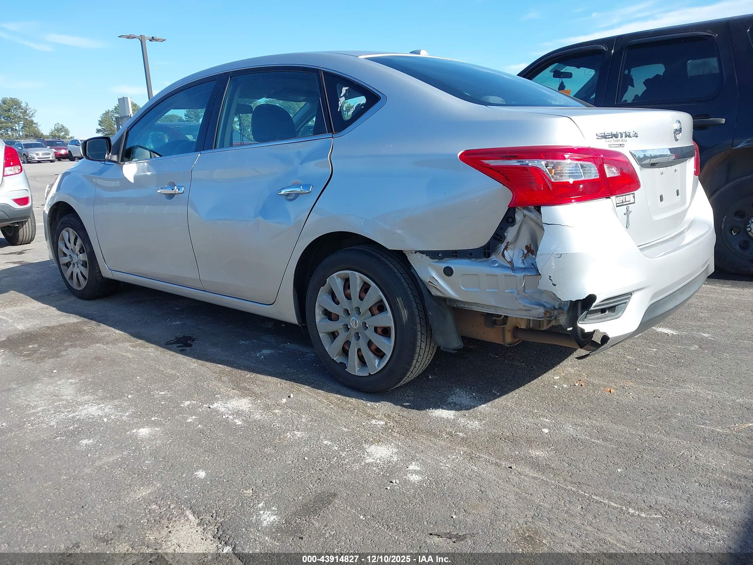 NISSAN SENTRA image 3